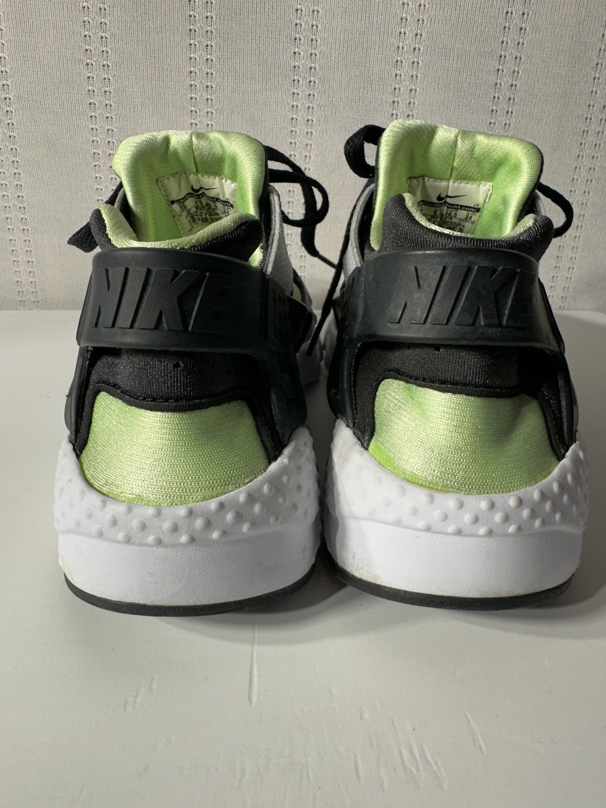 Nike Nike Air Huarache Wolf Grey Electric Green (GS Size US 8 / IT 38 - 4 Thumbnail