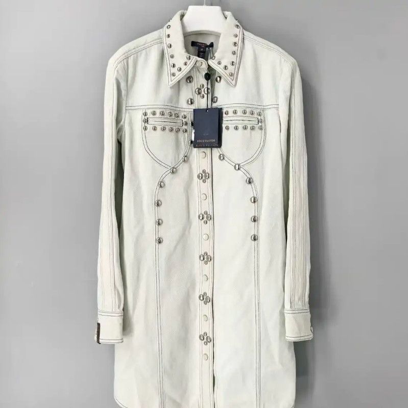 Louis Vuitton Louis Vuitton Blue Denim Shirt for Women 0089 Size S / US 4 / IT 40 - 1 Thumbnail