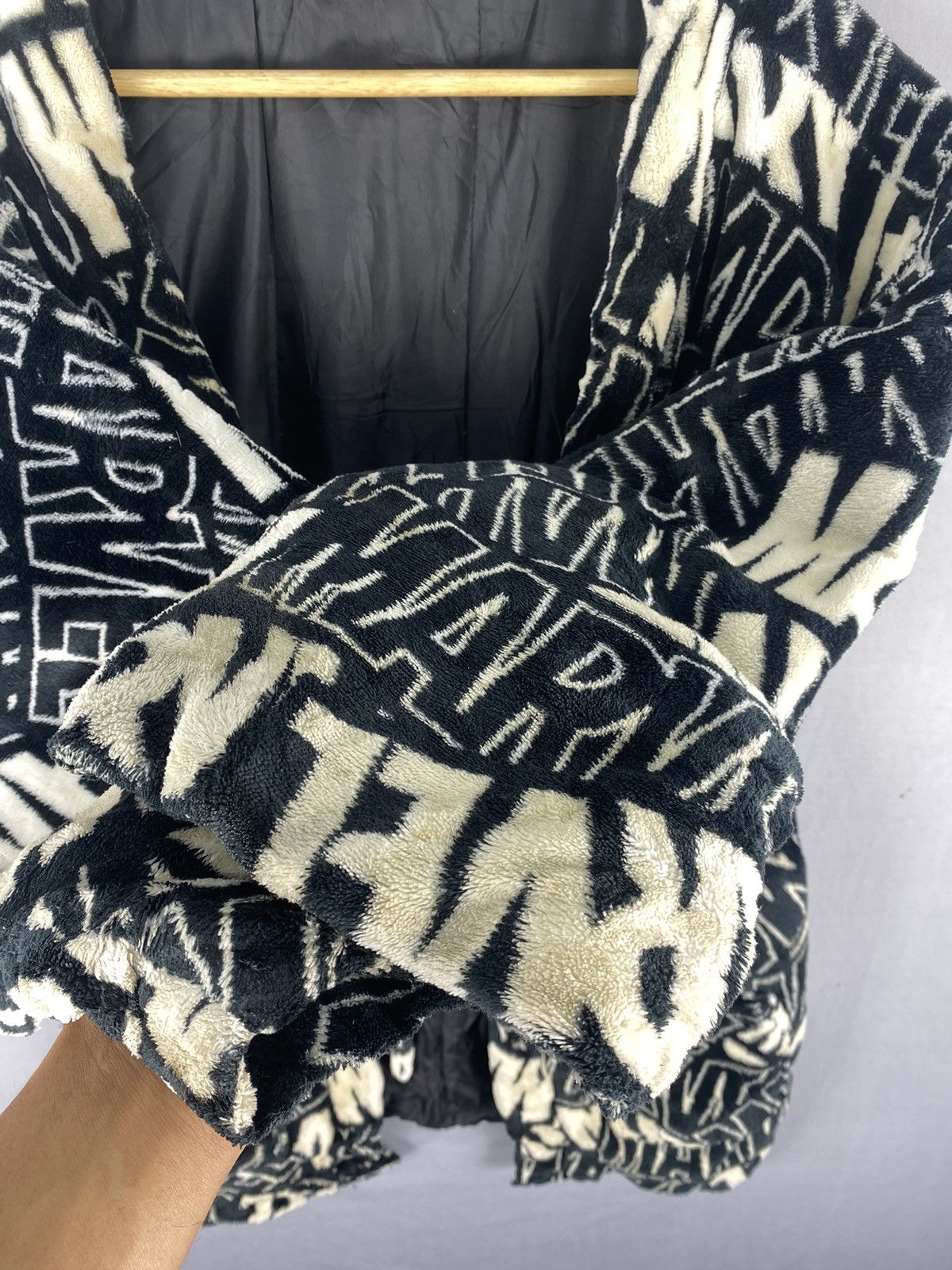 Japanese Brand Y2k Marvel Fullprint Fleece Kimono Jacket Size US L / EU 52-54 / 3 - 10 Thumbnail