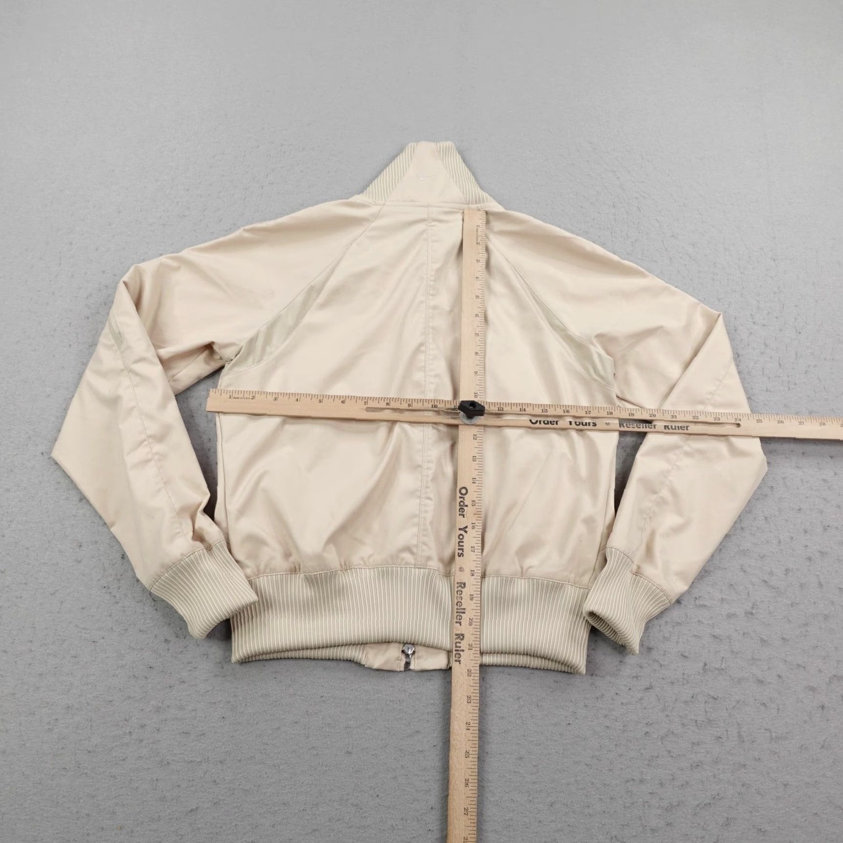 Nike VINTAGE Nike Jacket Womens Medium Beige Track Coat Full Zip Up Swoosh Y2K Jacket Women Beige Track Zip Full Zip Swoosh Y2K Vintage Nike Coat Size M / US 6-8 / IT 42-44 - 6 Thumbnail