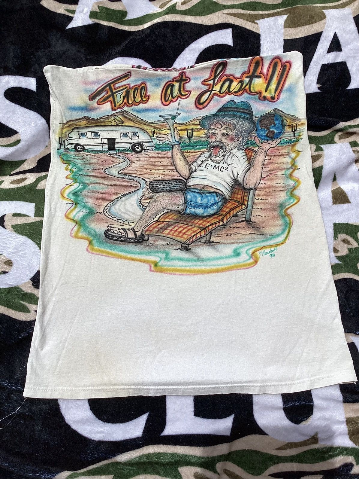 Other × Vintage ‘98 Albert Einstein free at last retired spray paint artwork Size US M / EU 48-50 / 2 - 1 Thumbnail