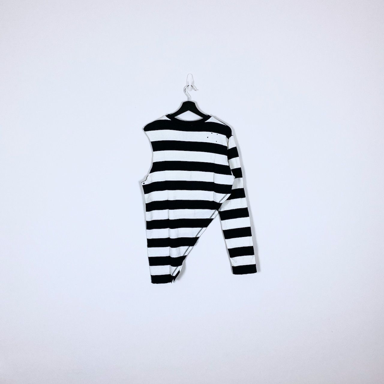 Number (N)ine 2005SS "NIGHT CRAWLER" ONE SLEEVE TEE Size US XL / EU 56 / 4 - 2 Thumbnail
