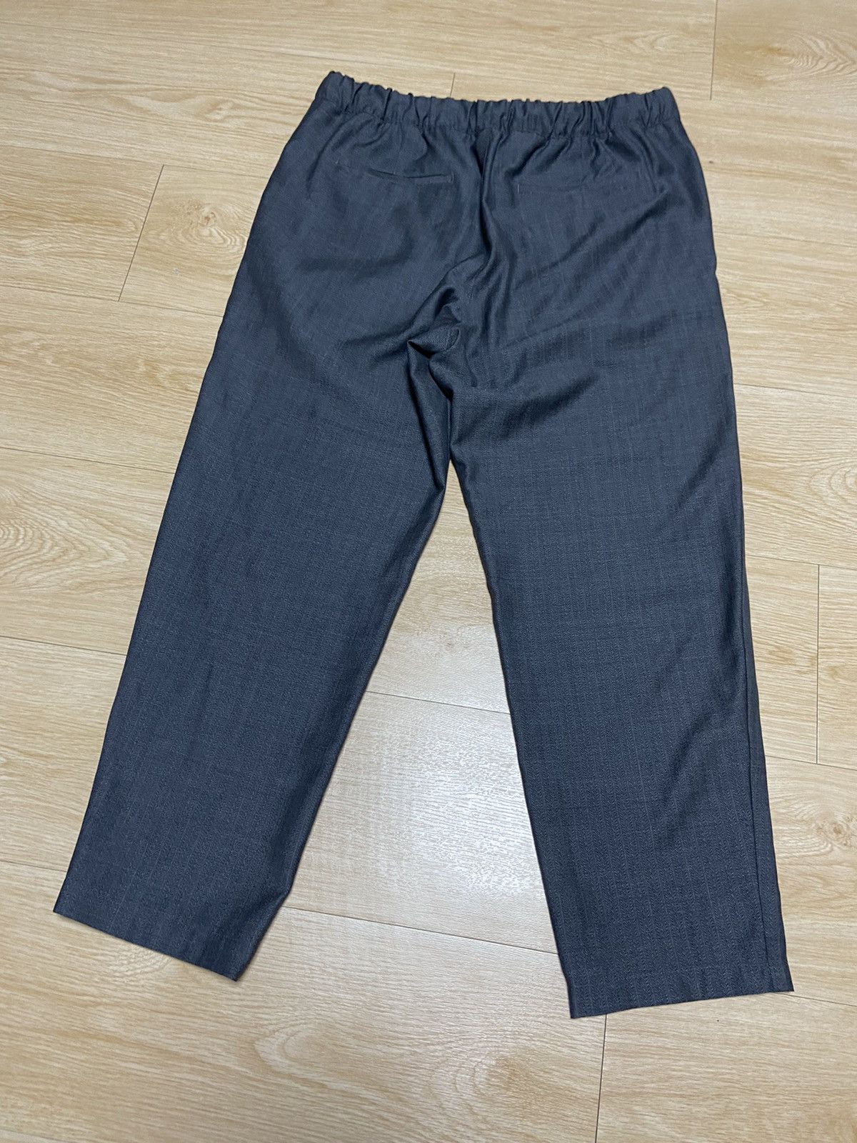 Louis Vuitton 40 Louis Vuitton LV logo waist bend cropped pants Size US 30 / EU 46 - 5 Thumbnail