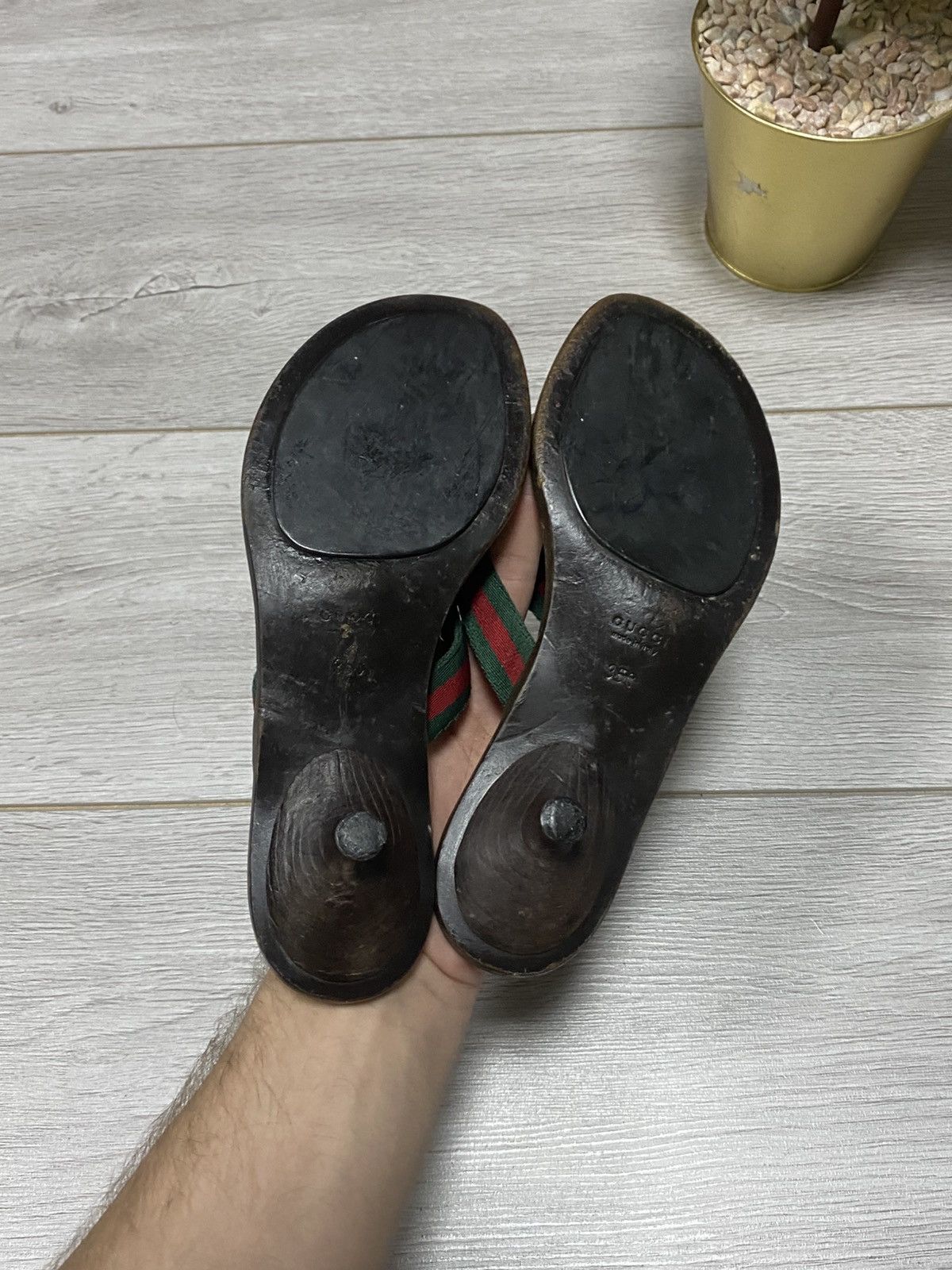 Gucci × Vintage Gucci web GG big logo heels wood flip-flops flats red green Size US 5 / IT 35 - 5 Thumbnail