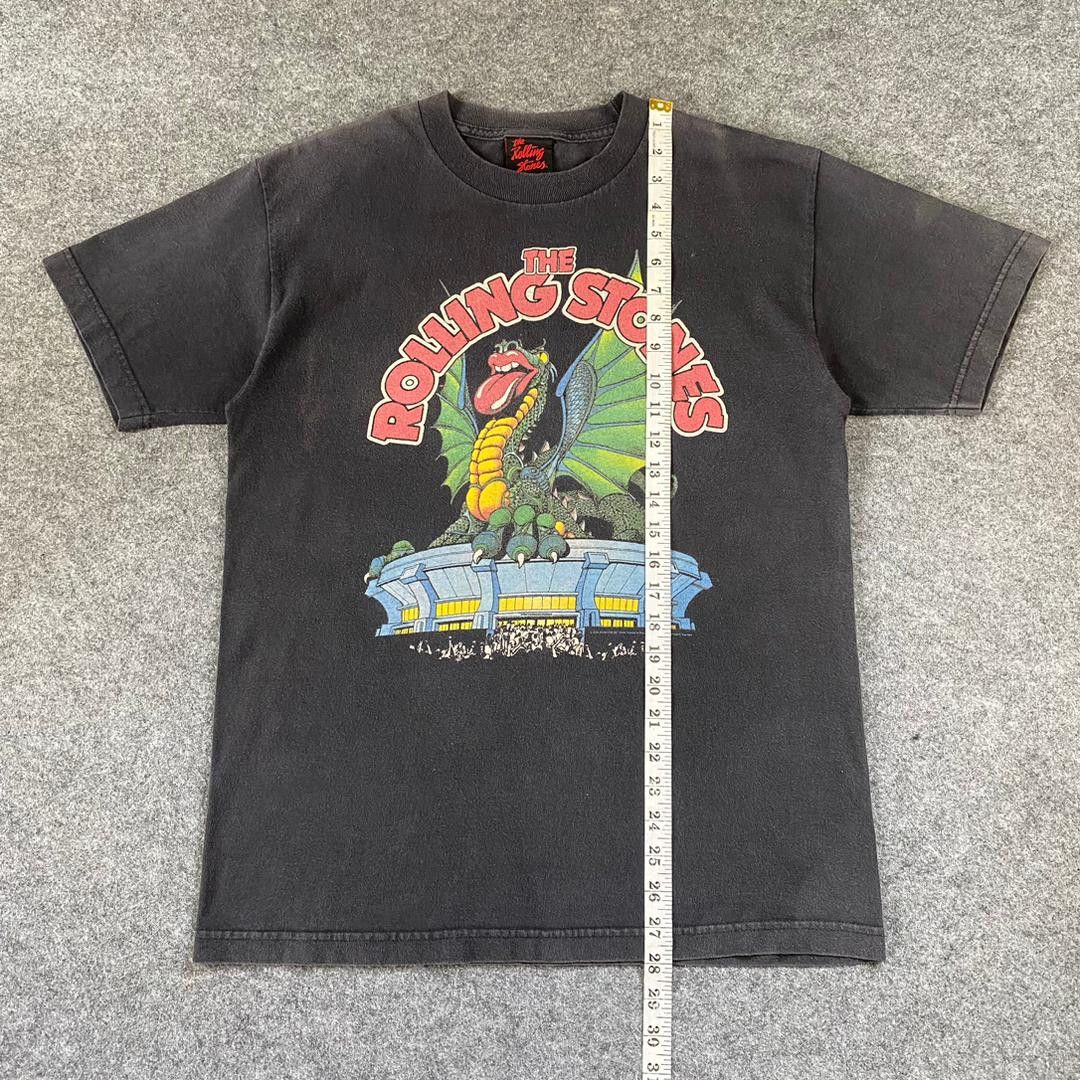 Band Tees Vintage Rolling Stones Dragon Band Tshirt Size US M / EU 48-50 / 2 - 3 Thumbnail