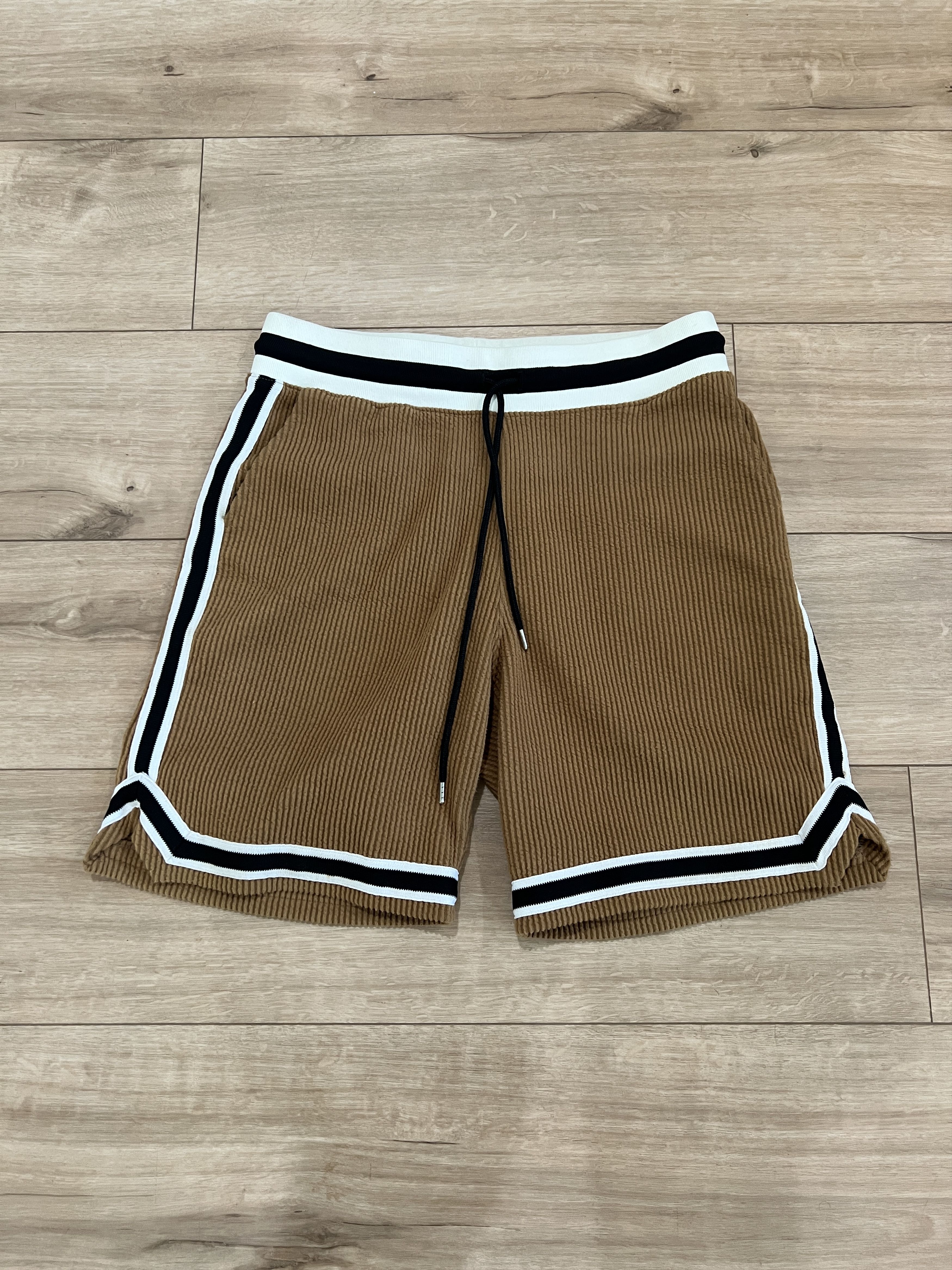 John Elliott John Elliott Brown Corduroy Athletic Shorts Drawstring Size US 28 / EU 44 - 1 Thumbnail