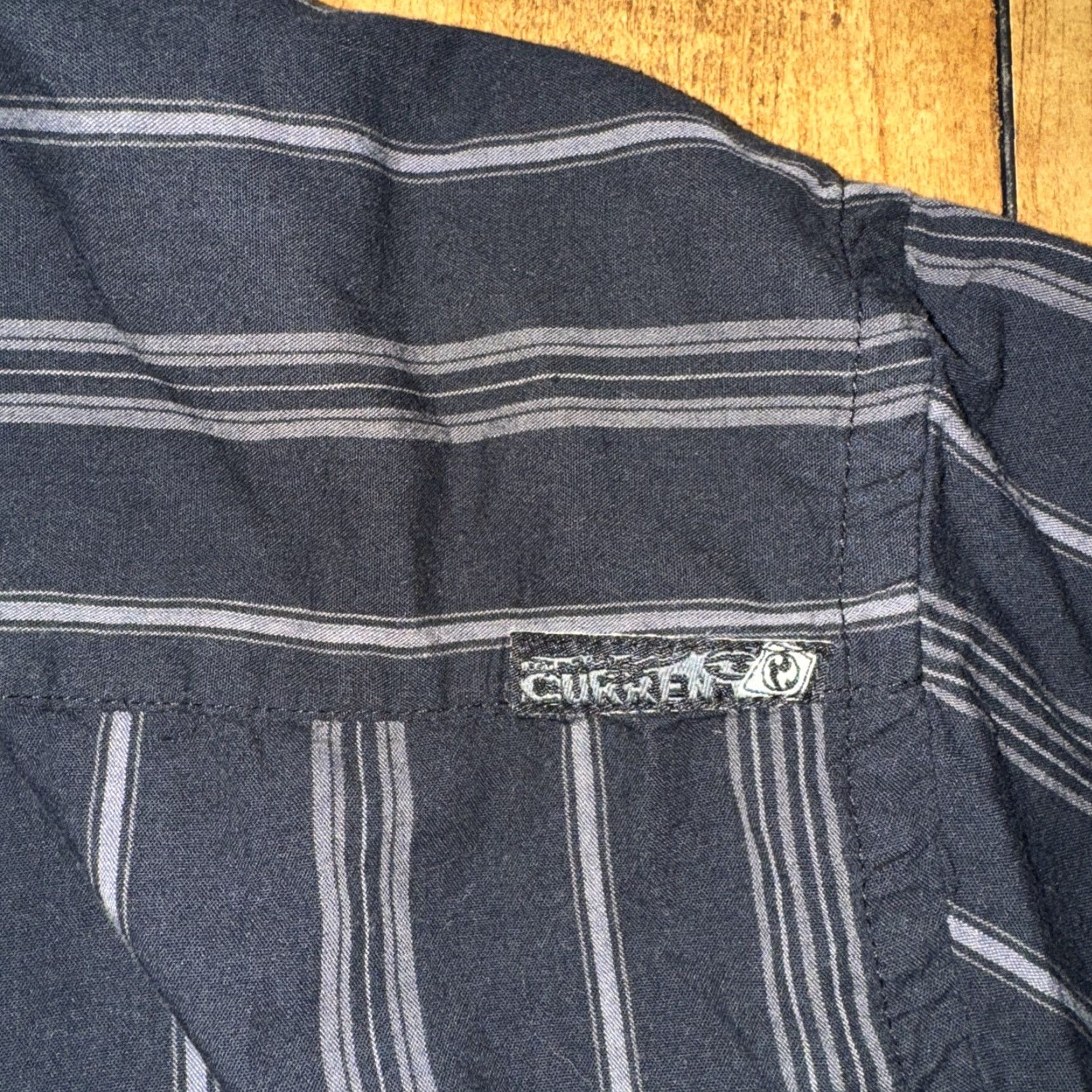 Billabong VINTAGE Billabong Shirt XL Black Striped Button-Up Short Sleeve Y2K Surf Skate Retro Palm Tree Mens Size US XL / EU 56 / 4 - 7 Thumbnail