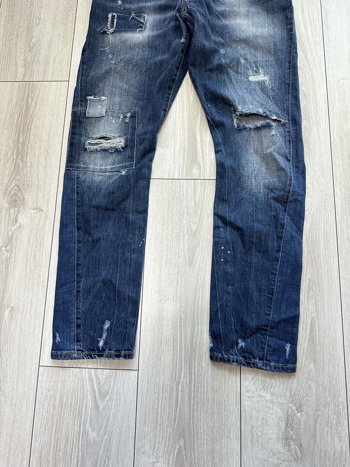 Dsquared2 Dsquared2 Sexy Twist Distressed Denim Jeans Pants (A031) Size US 34 / EU 50 - 6 Thumbnail