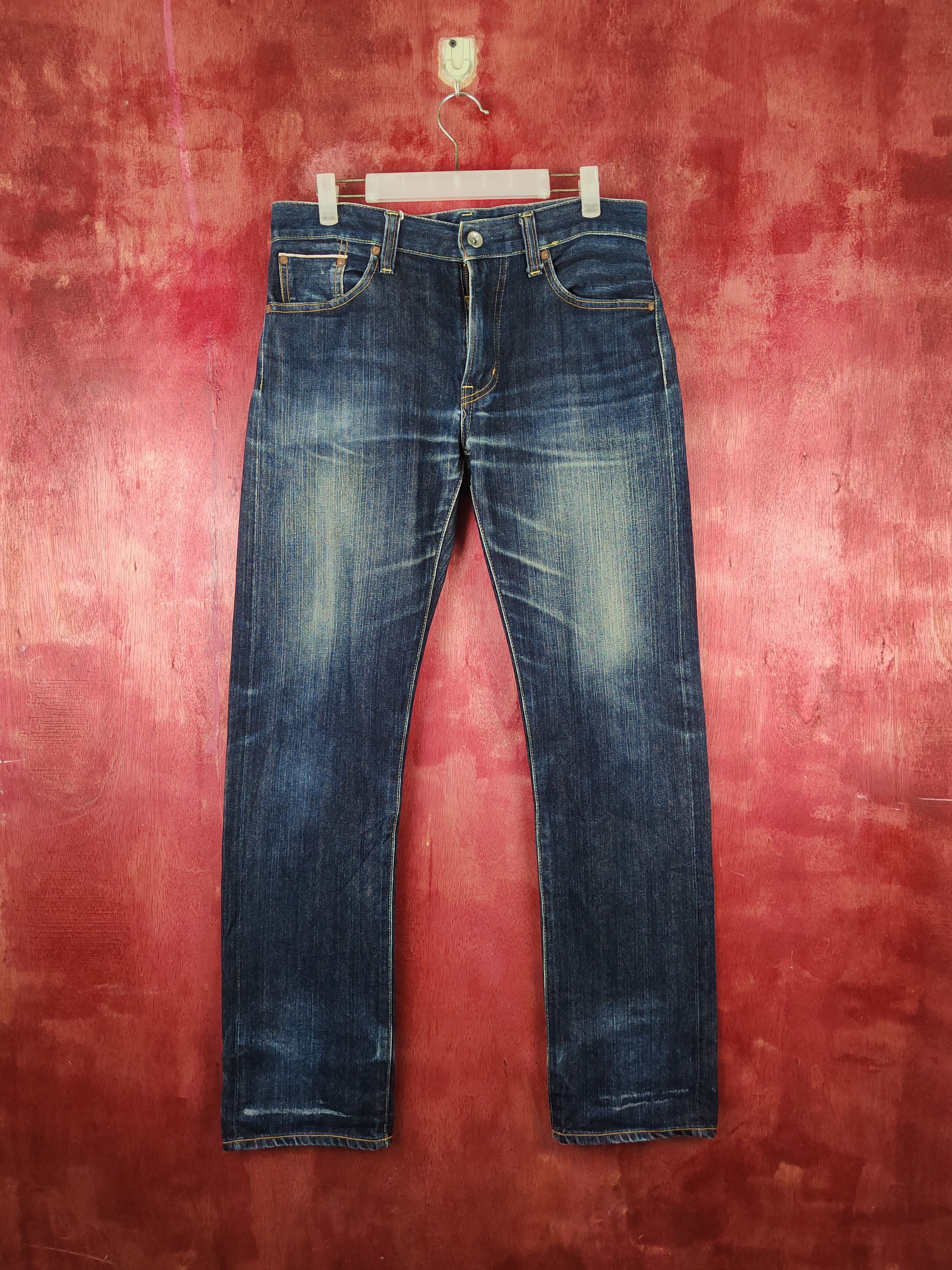 Japanese Brand Uniqlo Dark Blue Distressed Ripped Jeans #S1654 Size US 31 - 1 Thumbnail