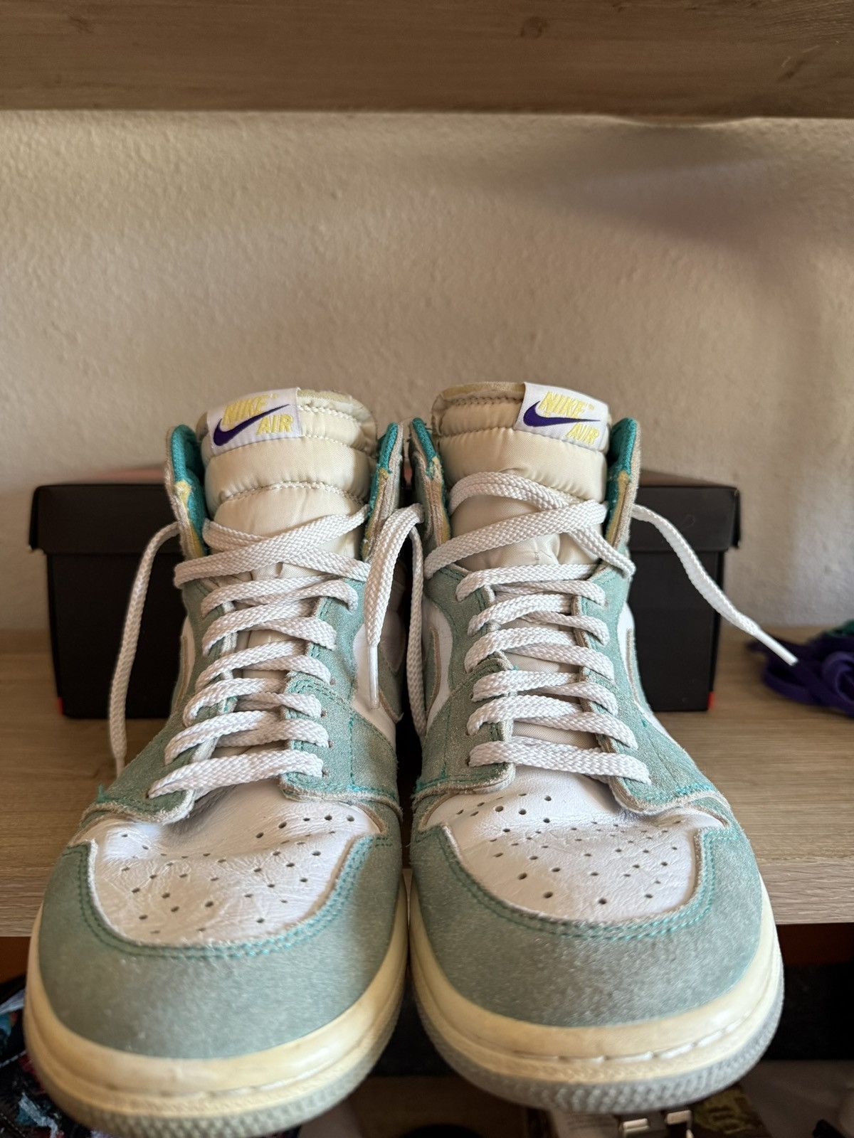 Nike NIKE AIR JORDAN RETRO 1 TURBO GREEN Size US 8.5 / EU 41-42 - 3 Thumbnail