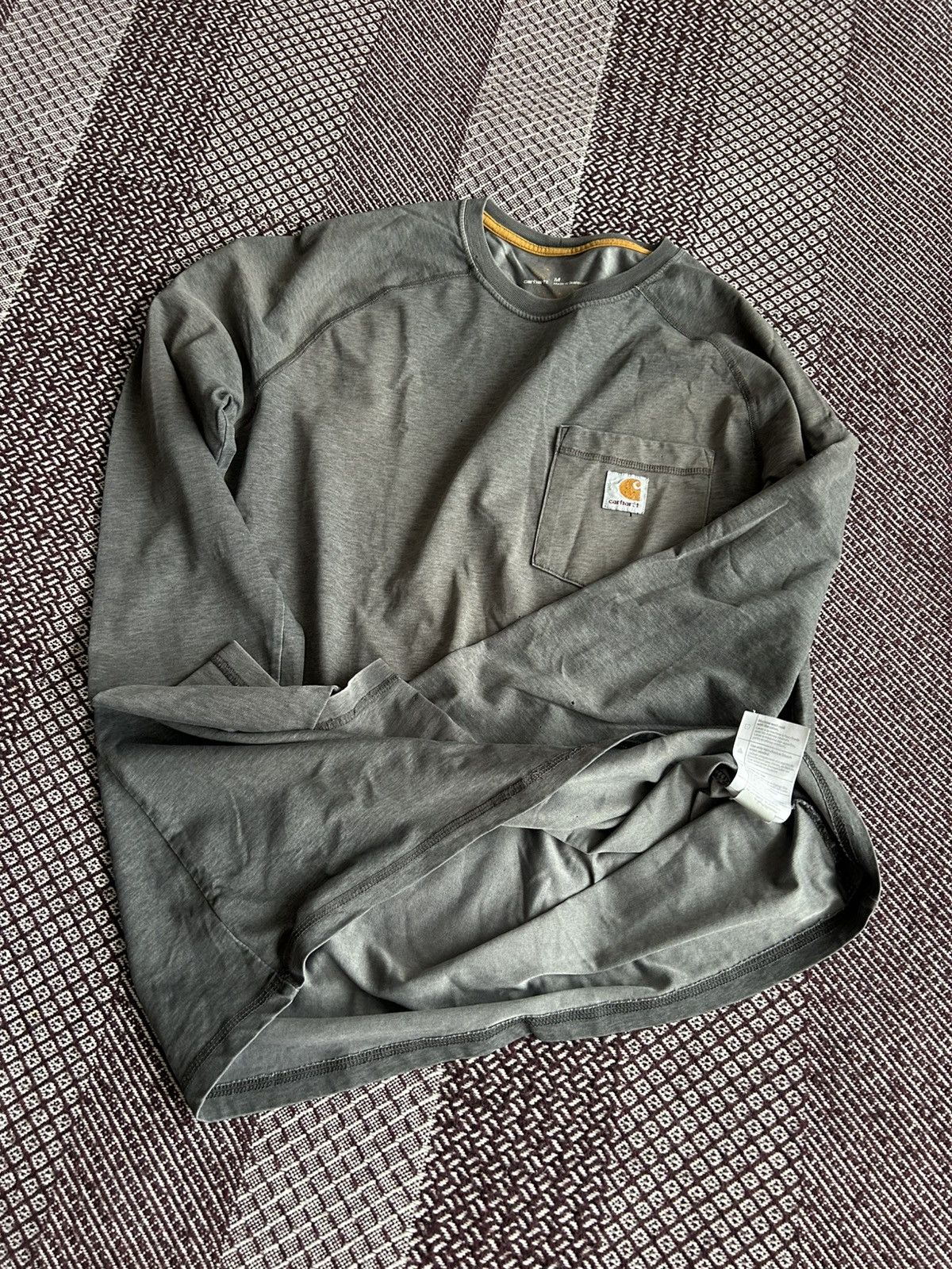 Carhartt Vintage Carhartt Distressed Faded Streetwear Long Sleeve Tee Size US M / EU 48-50 / 2 - 12 Thumbnail