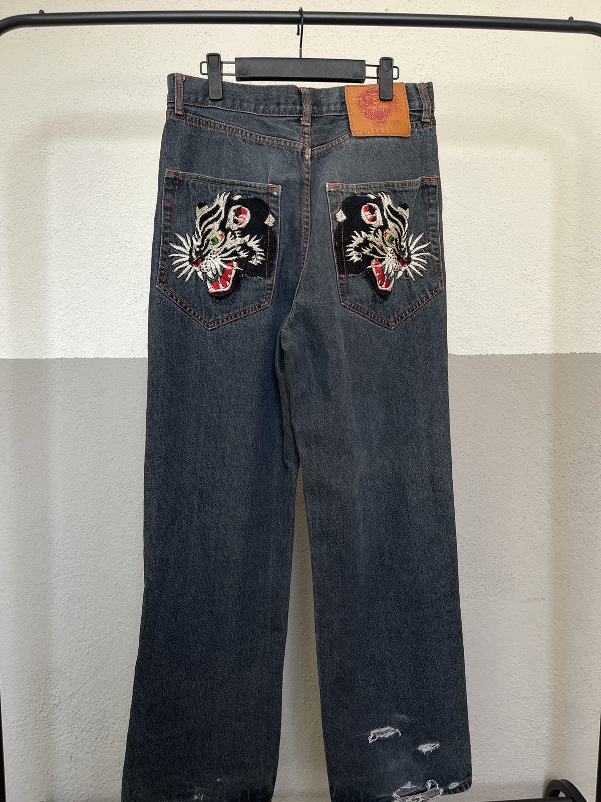 Ed Hardy Y2K Ed Hardy Tiger Embroidered Jeans Size US 33 - 1 Thumbnail