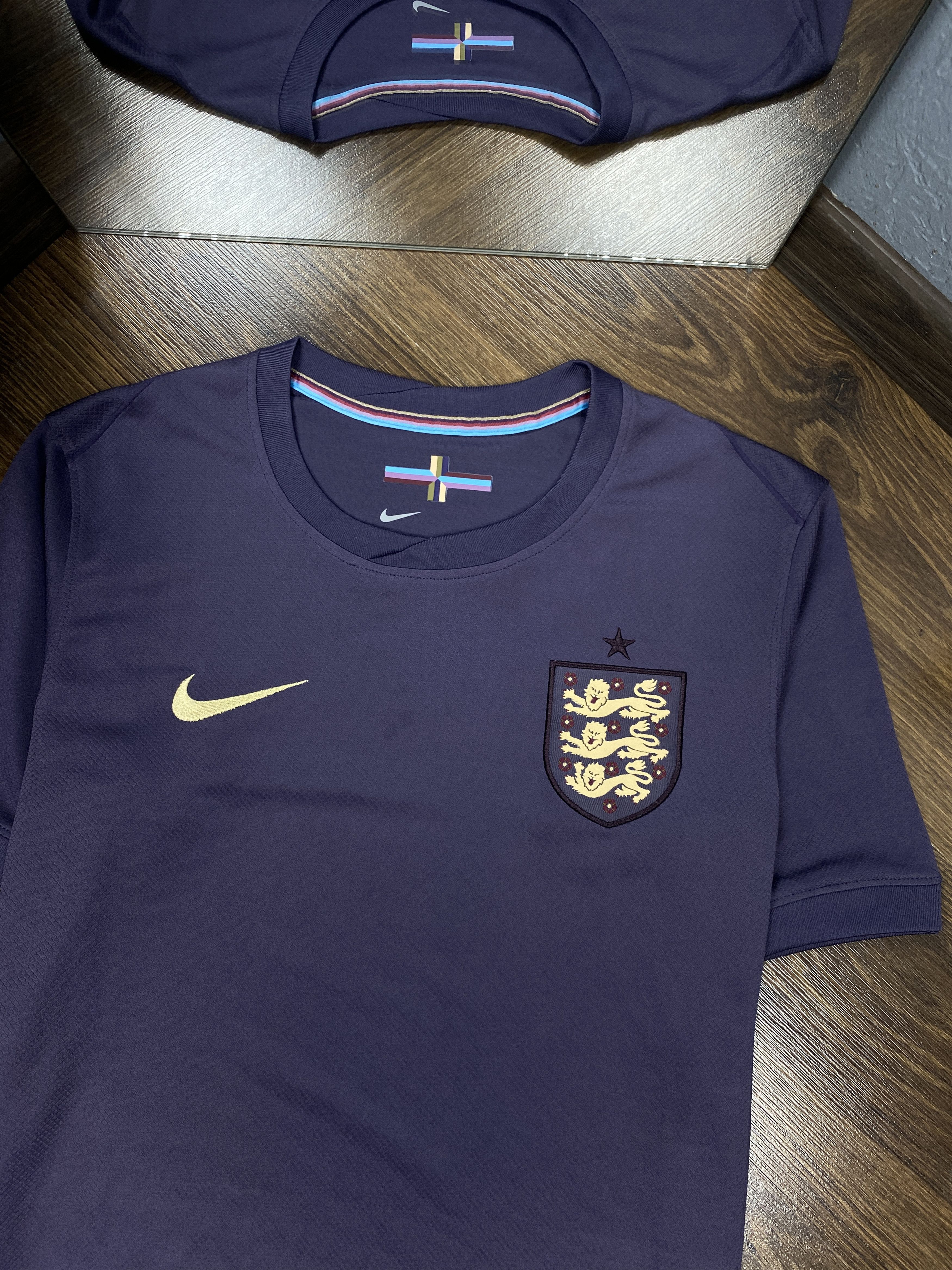 Nike Nike England Mens T-shirt jersey Size US S / EU 44-46 / 1 - 2 Thumbnail