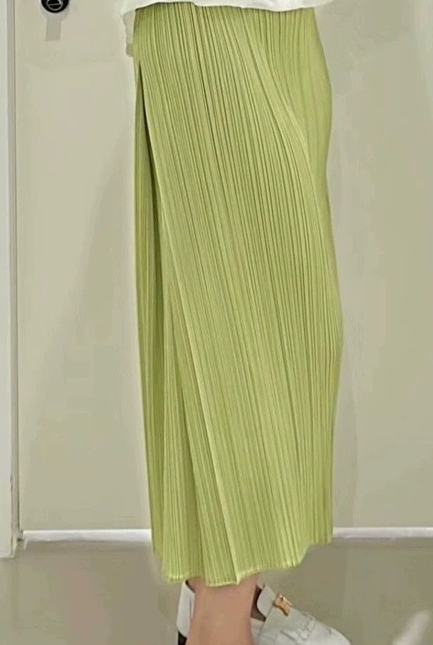 Issey Miyake issey miyake size:3 Green pleated skirt Size 42" / US 20 - 2 Thumbnail