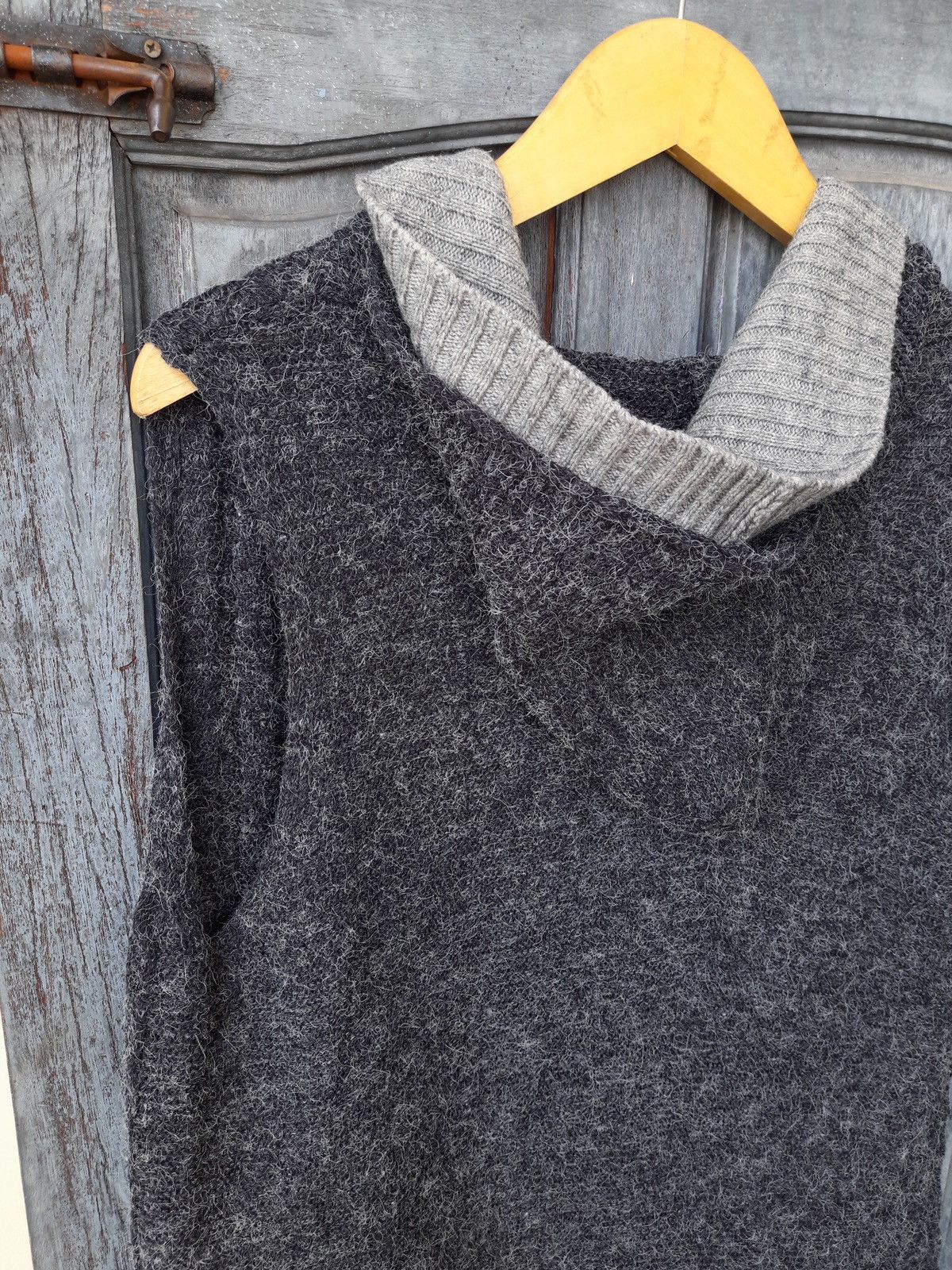 Japanese Brand Vintage Knit Hoodie Vest Elegant Rainbow Grunge Layering Y2K Size US M / EU 48-50 / 2 - 10 Thumbnail