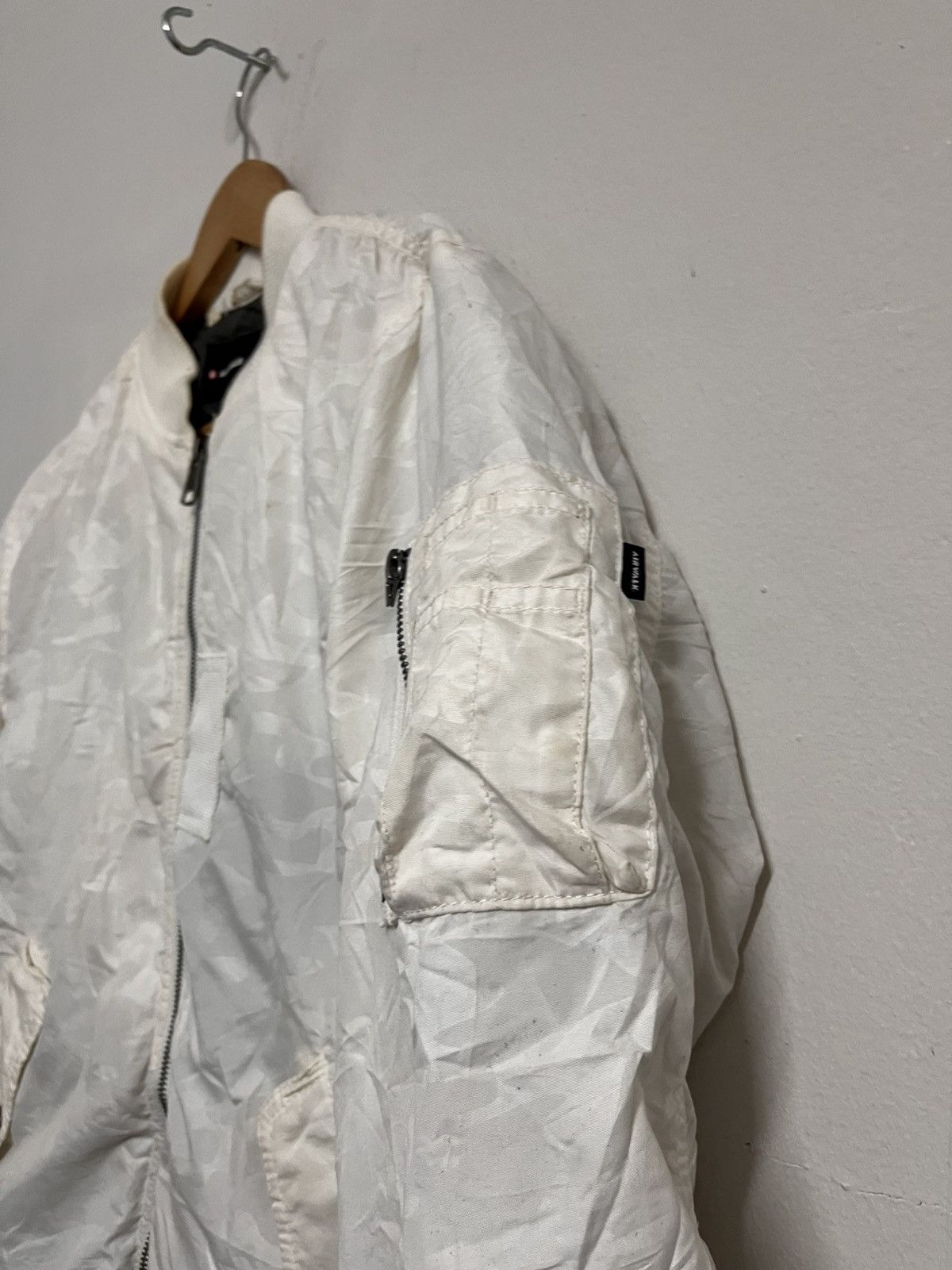 Airwalk 💥Airwalk Medium White Camouflage Bombers Flight Jackets Size US M / EU 48-50 / 2 - 7 Thumbnail