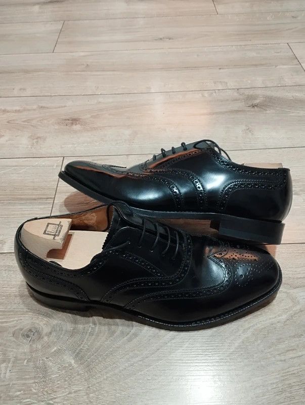 Loake Loake 202B Brogue Goodyear size 9 (43) Size US 10 / EU 43 - 4 Thumbnail