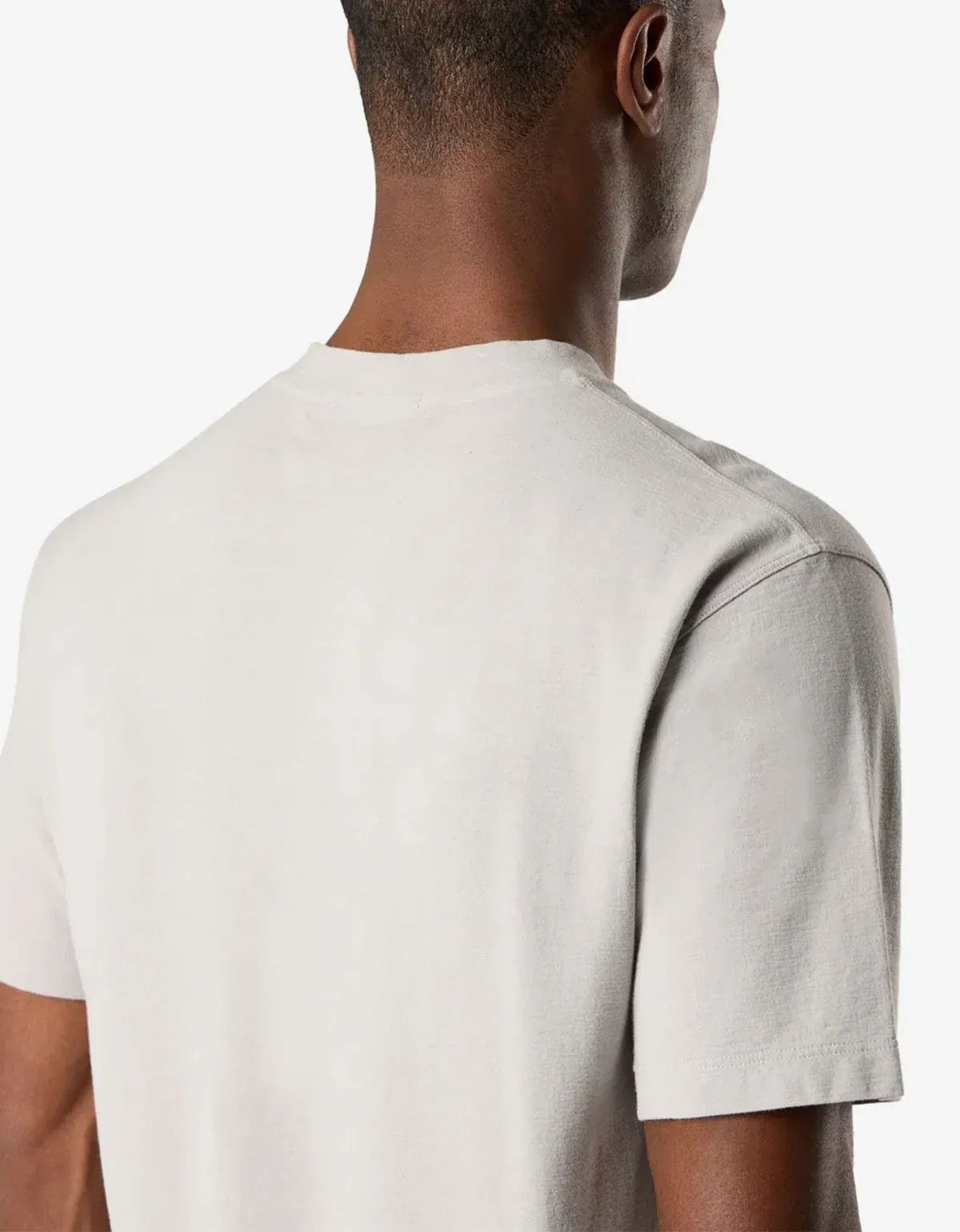Stone Island Stone Island Ghost Grey Compass Patch T-Shirt Size US L / EU 52-54 / 3 - 3 Thumbnail