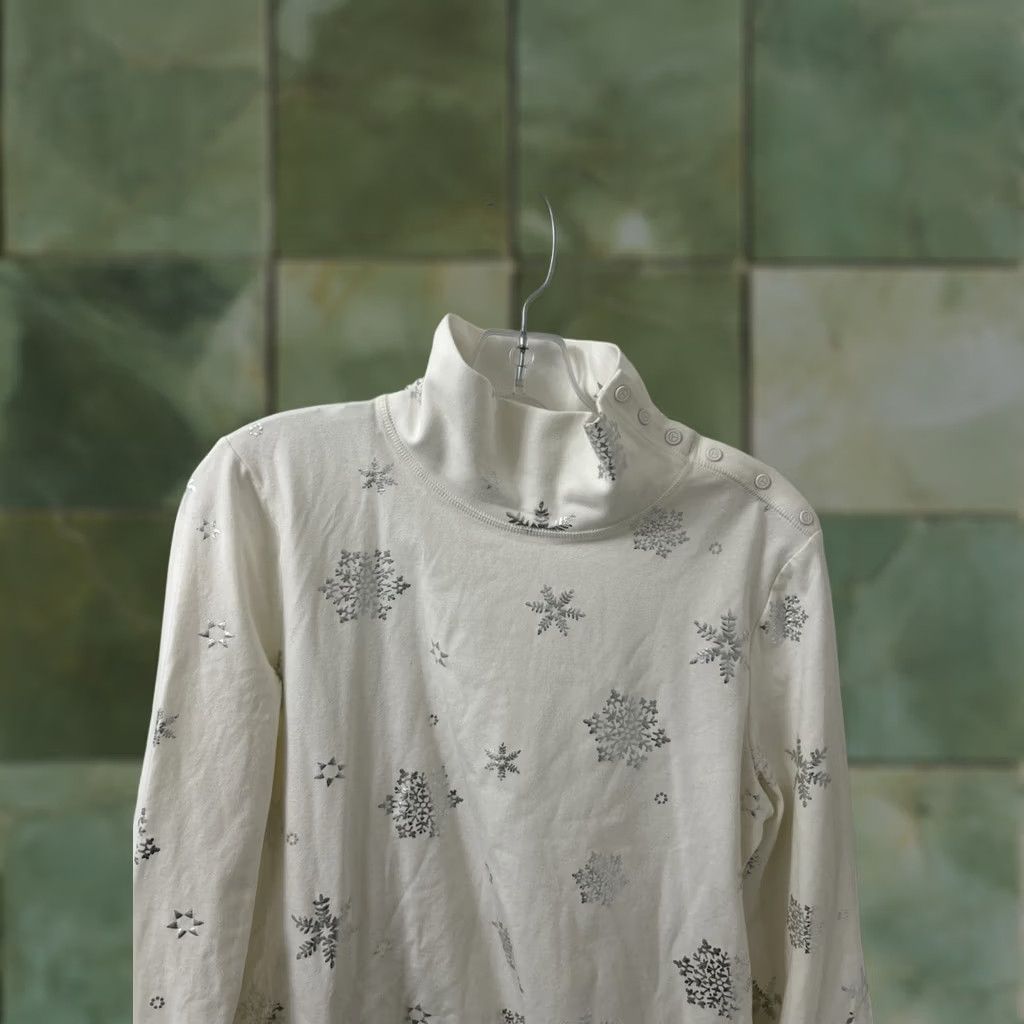 Talbots T by Talbots Top Womens M Ivory Silver Snowflake Button Mock Neck Sweatshirt NWT Size M / US 6-8 / IT 42-44 - 1 Thumbnail
