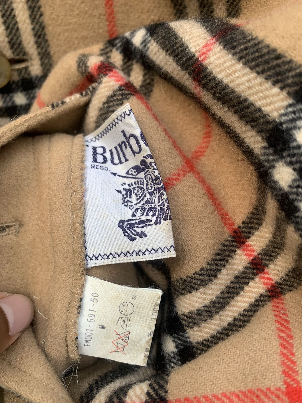 Burberry 🔥BURBERRYS NOVA CHECK WOOL REVERSIBLE JACKET (WOMAN) Size US M / EU 48-50 / 2 - 14 Thumbnail