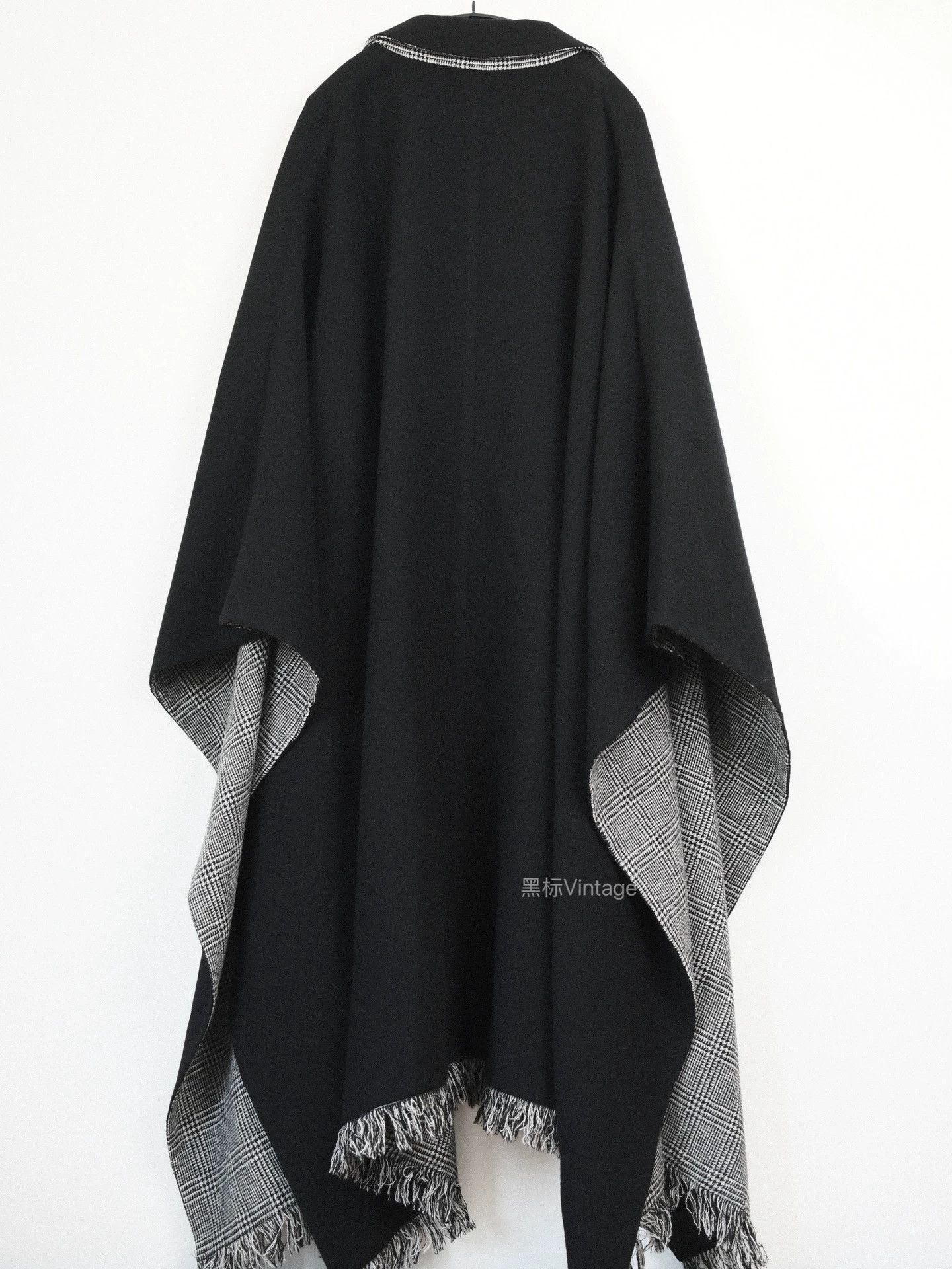Yohji Yamamoto Yohji Yamamoto 21AW Vintage Fringe Black Cape S1 Size US S / EU 44-46 / 1 - 7 Thumbnail