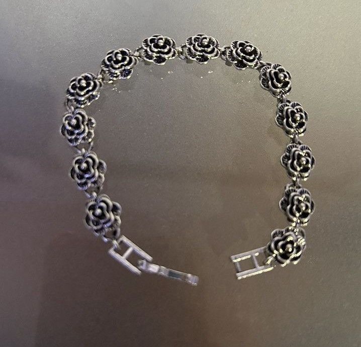 Japanese Brand Y2K Rose Bracelet Size ONE SIZE - 5 Thumbnail