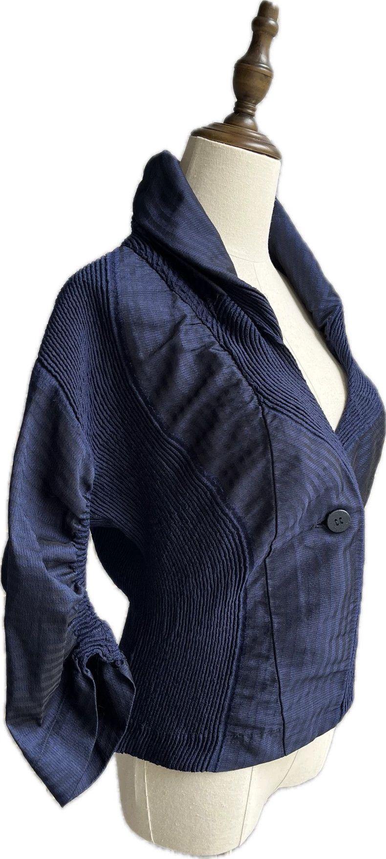 Issey Miyake Issey Miyake size:2 Deep blue main line flower bud coat Size S / US 4 / IT 40 - 2 Thumbnail