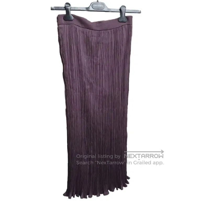 Max Mara MaxMara Pleated Midi Skirt in Deep Purple . Size 23" - 2 Thumbnail