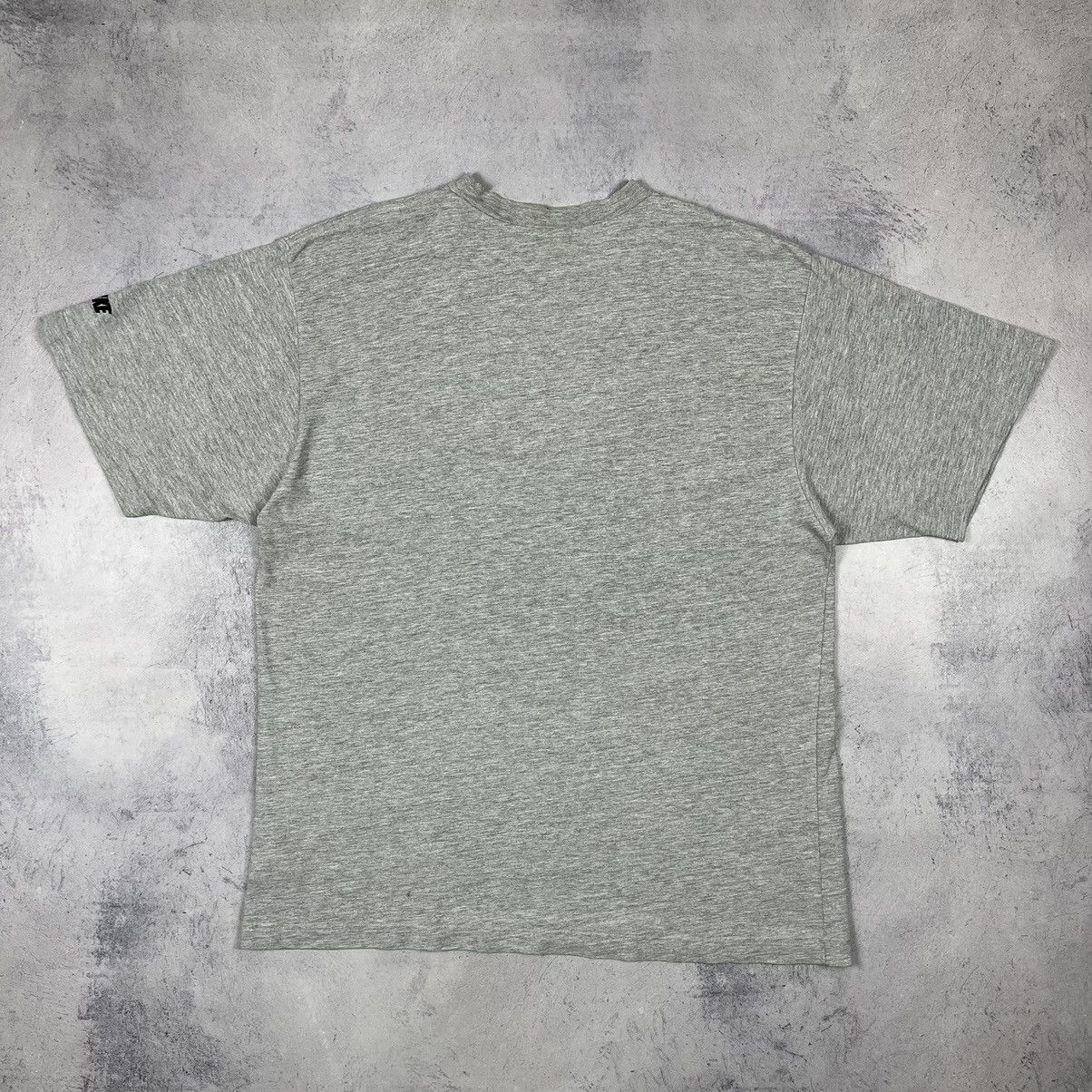 Nike Vintage Nike big embroidered swoosh tee 90’s Size US L / EU 52-54 / 3 - 12 Thumbnail