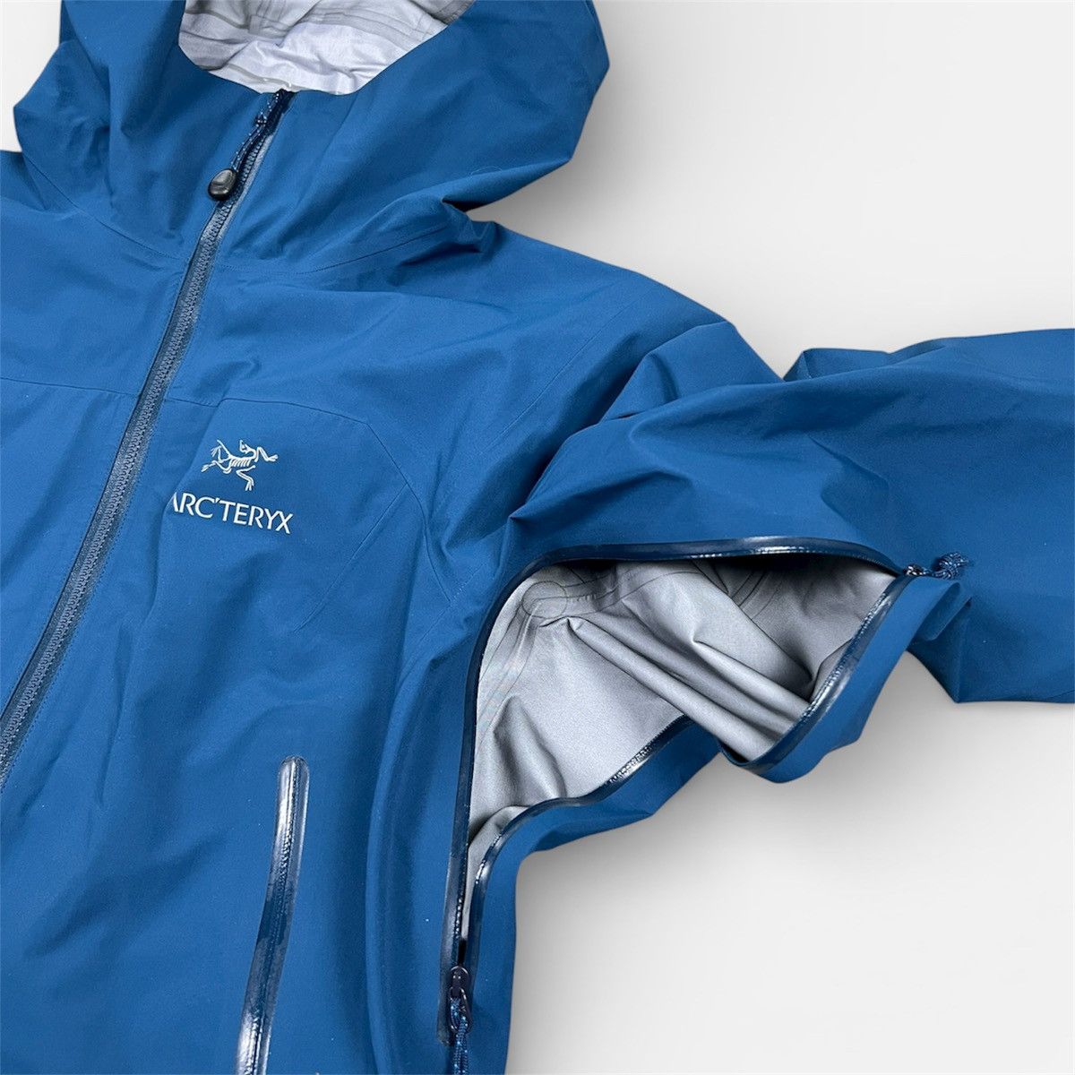 Arc'teryx Women’s Arcteryx Zeta AR Gore Tex Jacket Size M Size M / US 6-8 / IT 42-44 - 5 Thumbnail