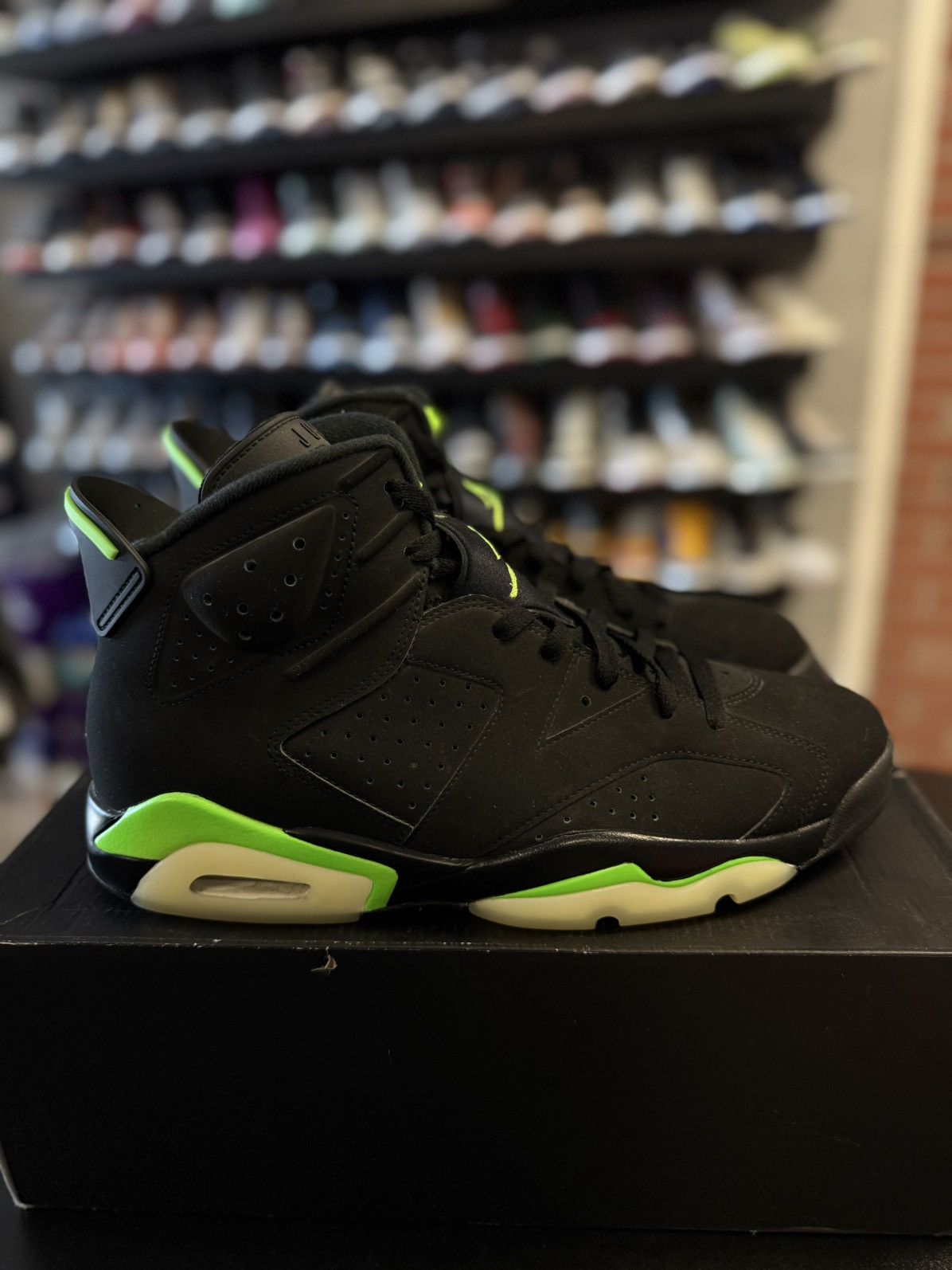 Jordan Electric Green Size Clean Condition 🧼
