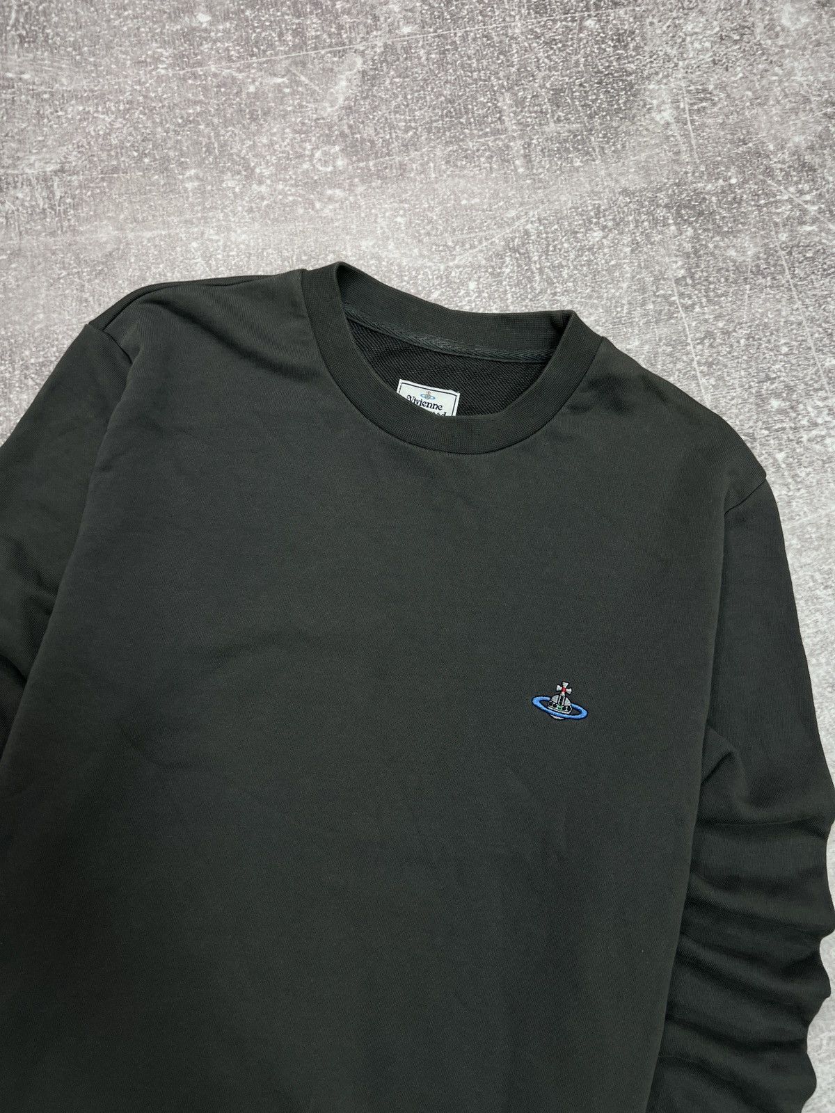 Vivienne Westwood Vintage Vivienne Westwood Sweatshirt Orb Logo Basic Pullover Size US M / EU 48-50 / 2 - 2 Thumbnail