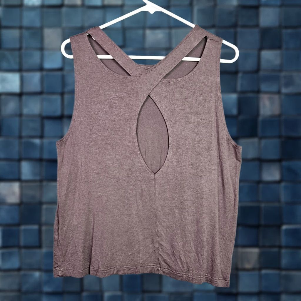 Beyond Yoga Beyond Yoga Women's Tank Size M Brown V-neck Cross Back Tee M Brown Sleeveless Solid Pattern Regular Fit Adult Womens Size M / US 6-8 / IT 42-44 - 1 Thumbnail