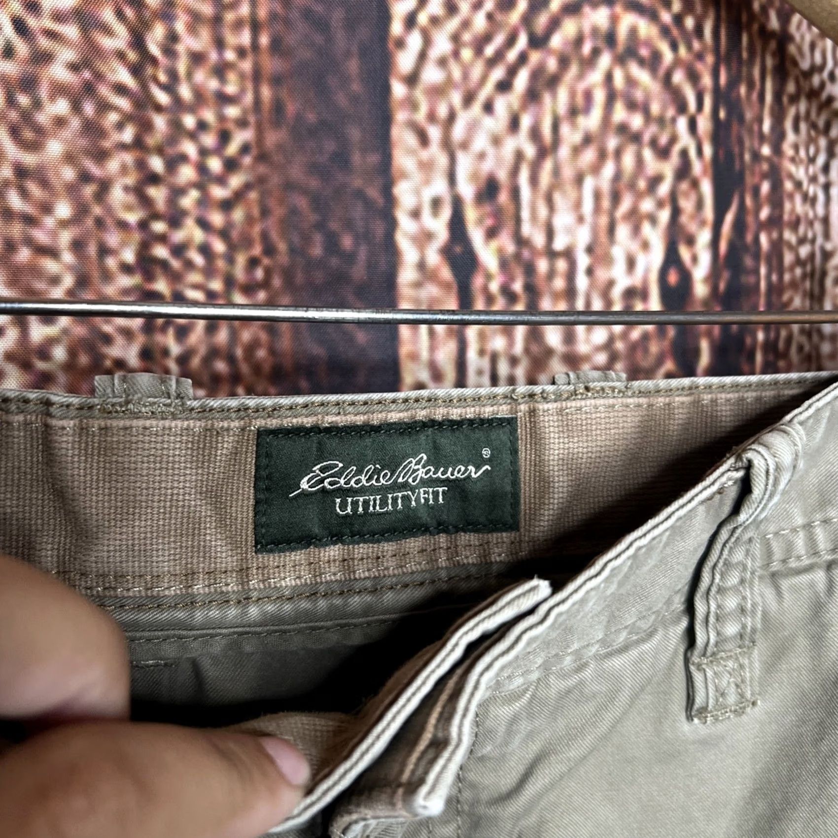 Eddie Bauer Eddie Bauer Pants Men 42 Cargo Straight Leg Regular Inseam 29 Beige Cotton Military Utility Gap Heritage Style? Size US 42 / EU 58 - 3 Thumbnail