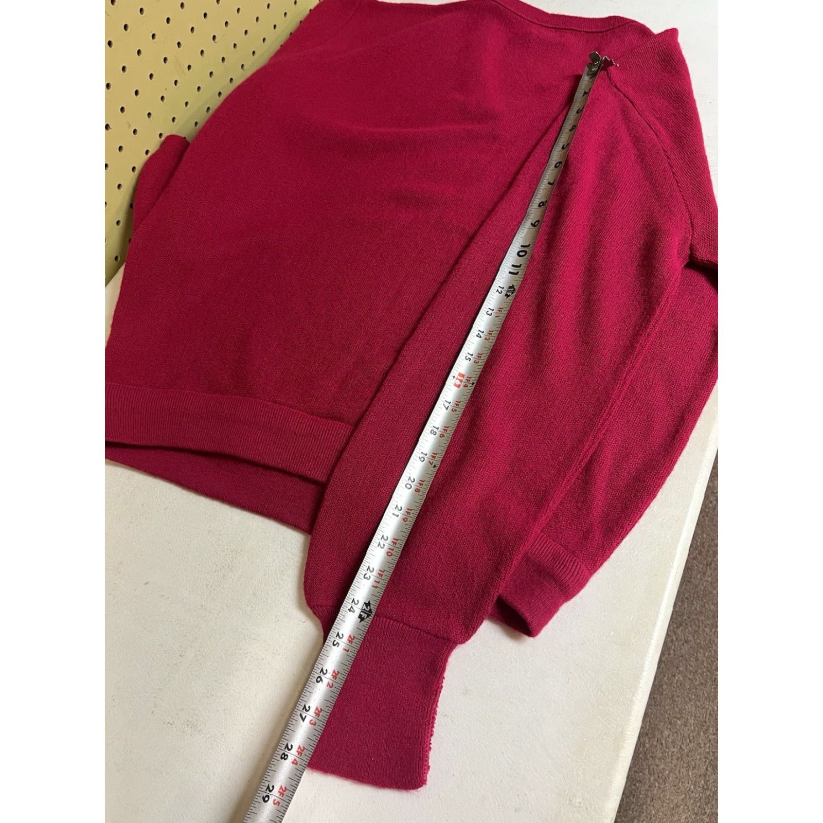 Lacoste VINTAGE Lacoste Men L Sweater V-Neck Fuchsia Pink Acrylic Alligator Pullover Long Sleeve Classic Size US L / EU 52-54 / 3 - 6 Thumbnail