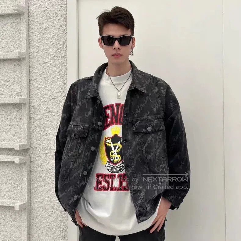 Balenciaga Balenciaga Logo Barrage Printed Oversized Denim Jacket Size US M / EU 48-50 / 2 - 9 Thumbnail