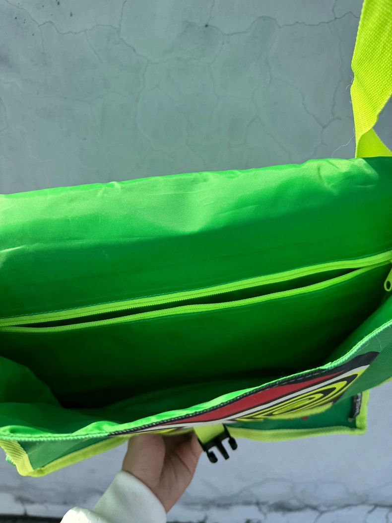Walter Van Beirendonck Walter Van Beirendonck Kiss the Future Cross Body Tote bag Size ONE SIZE - 7 Thumbnail