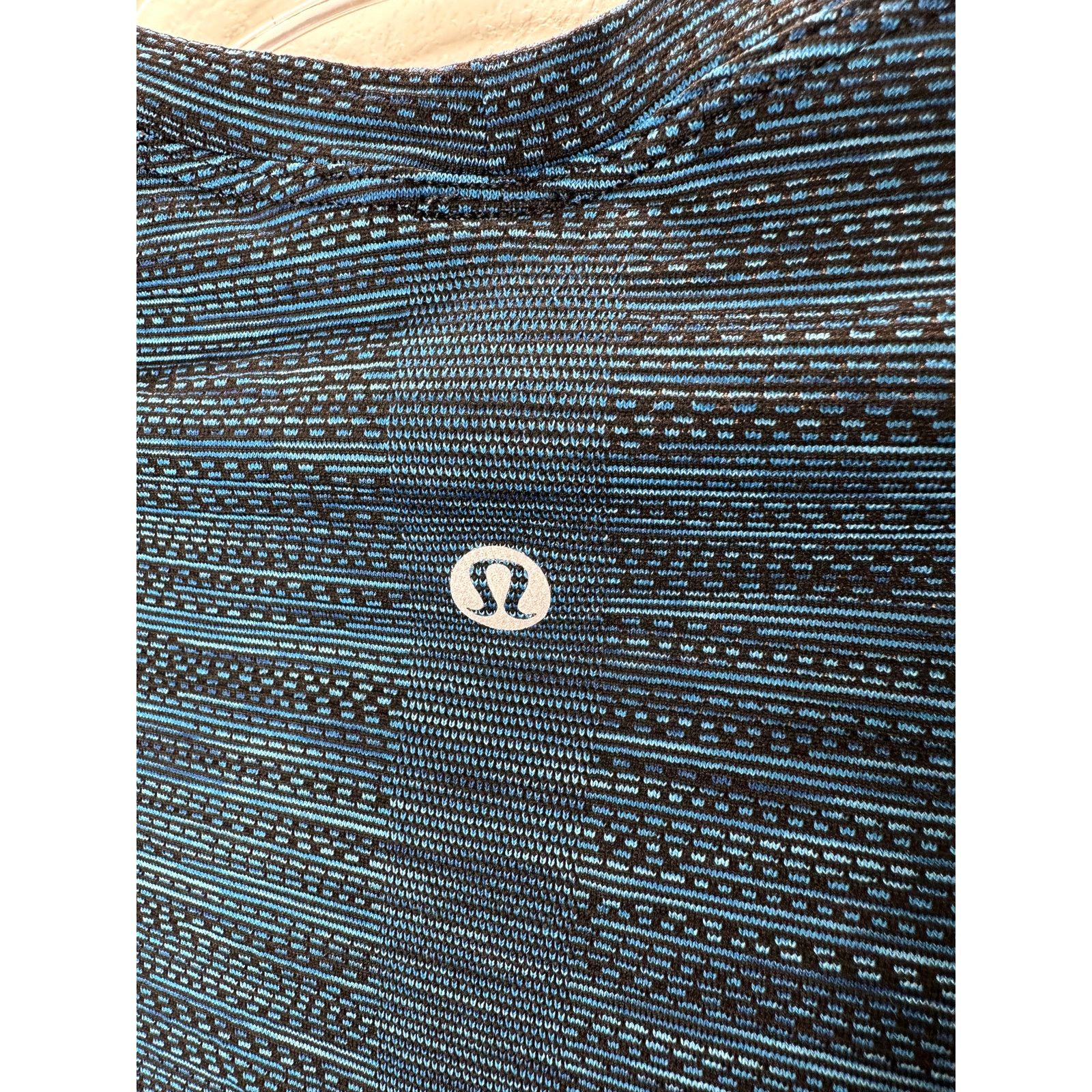 Lululemon Lululemon Blue & Black Stripe Swiftly Tech Short Sleeve Tee Size S / US 4 / IT 40 - 6 Thumbnail