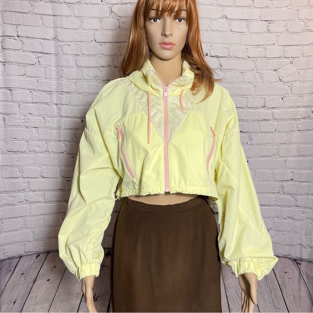 Zara NWT New Zara Yellow Cropped Jacket Windbreaker Size M Size M / US 6-8 / IT 42-44 - 3 Thumbnail