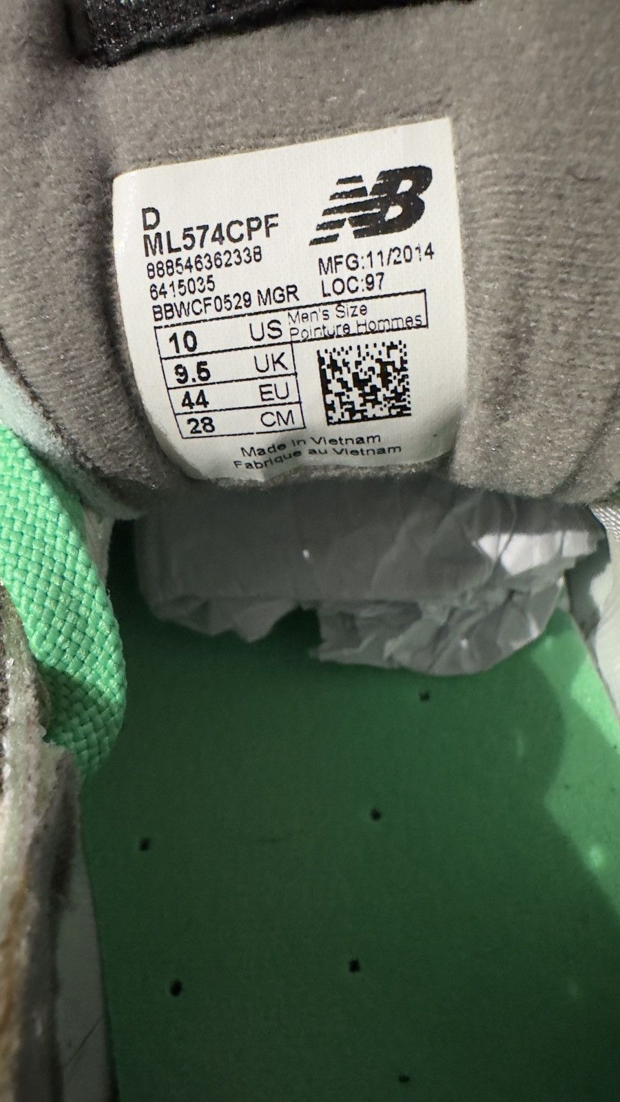 New Balance New balance 574 grey/green Size US 10 / EU 43 - 3 Thumbnail