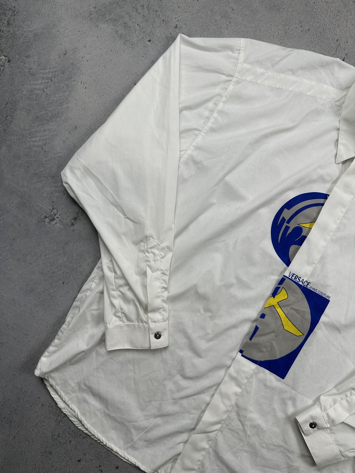 Versace Jeans Couture Archive Versace Jeans Couture Graphic White Shirt Y2K 90s Size US XL / EU 56 / 4 - 11 Thumbnail