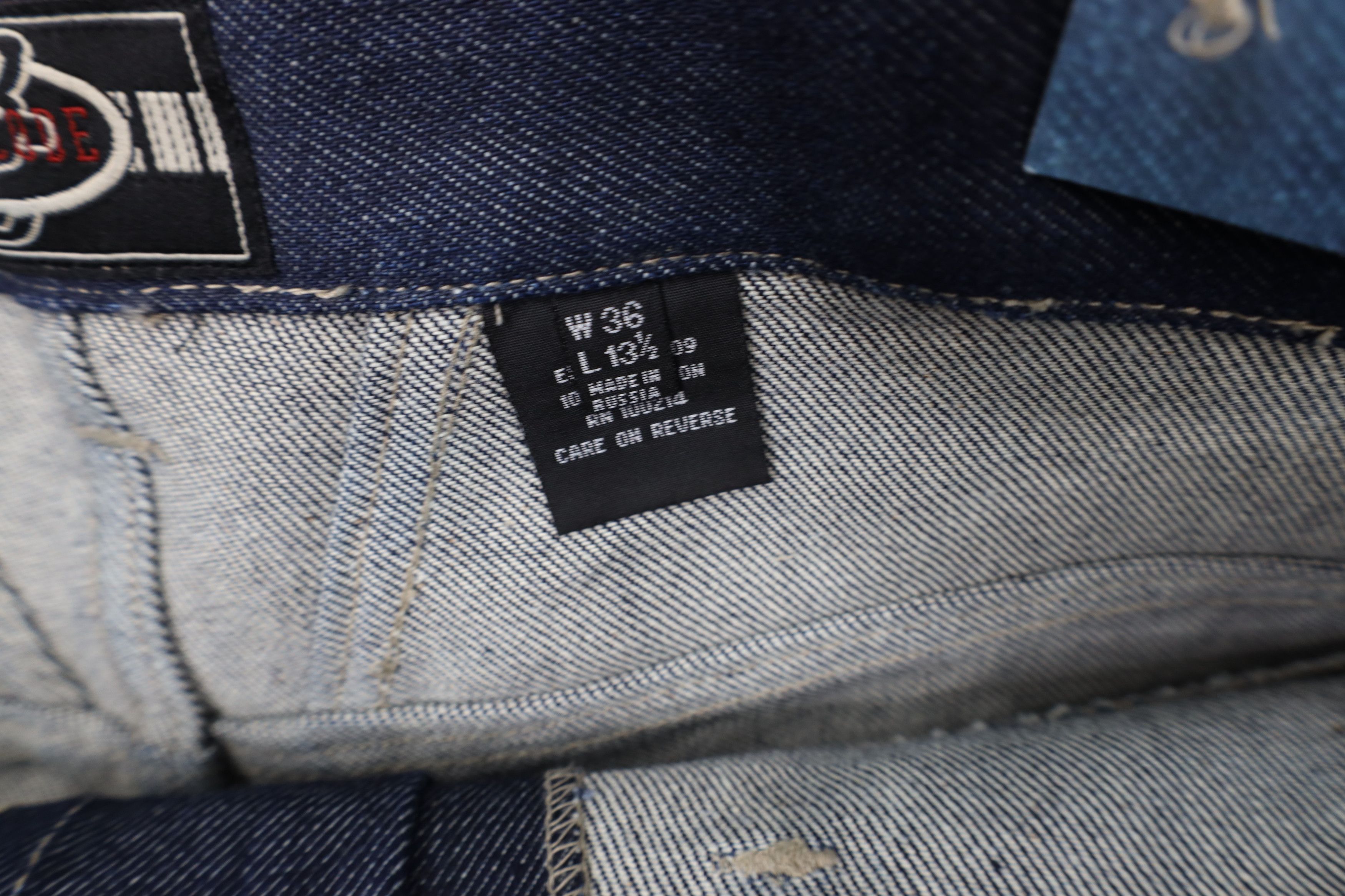 Vintage Deadstock Vintage 90s Y2K Streetwear Denim Cargo Shorts Blue Size US 36 / EU 52 - 8 Thumbnail