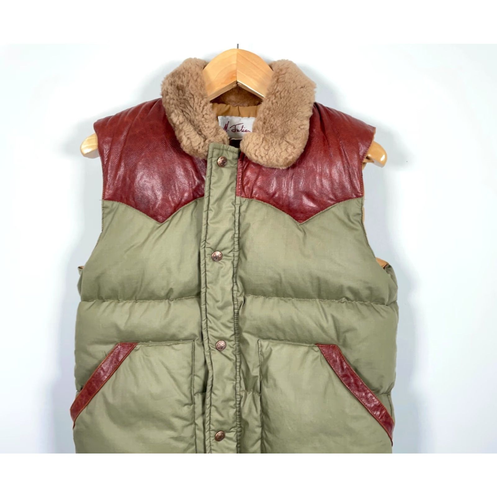Vintage VINTAGE Wilsons Leather M. Julian Duck Down Puffer Vest Men Small Green Nylon Lining Stand-Up Collar Zip Pockets 90s Outdoor Fashion Size US S / EU 44-46 / 1 - 7 Thumbnail