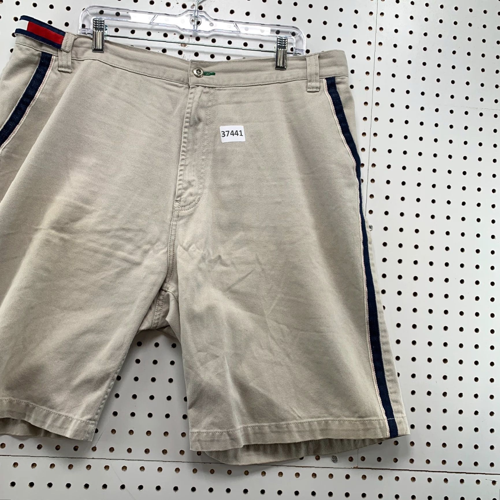 Tommy Hilfiger VINTAGE Tommy Hilfiger Denim Shorts Mens 40x10 Bermuda Regular 40 Tan Blue Selvedge Sides Y2K Vintage Mens Shorts Size US 40 / EU 56 - 4 Thumbnail