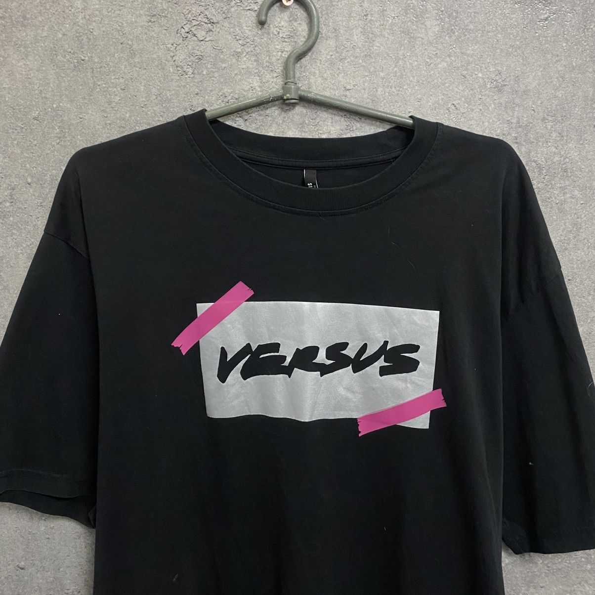 Versace Men’s T Shirt Versace Versus Big Logo Size US L / EU 52-54 / 3 - 5 Thumbnail