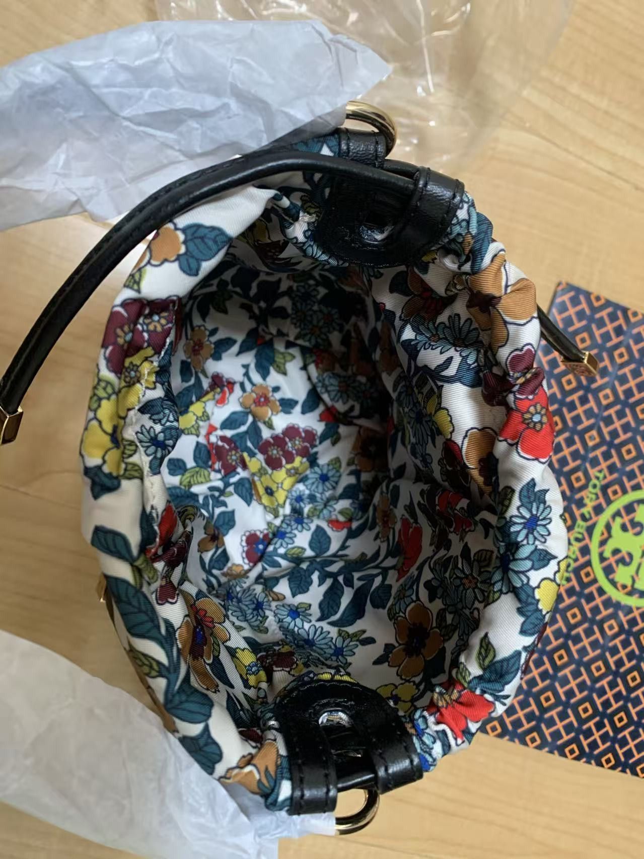 Tory Burch TORY BURCH EMERSON MINI BUCKET BAG Size ONE SIZE - 8 Thumbnail