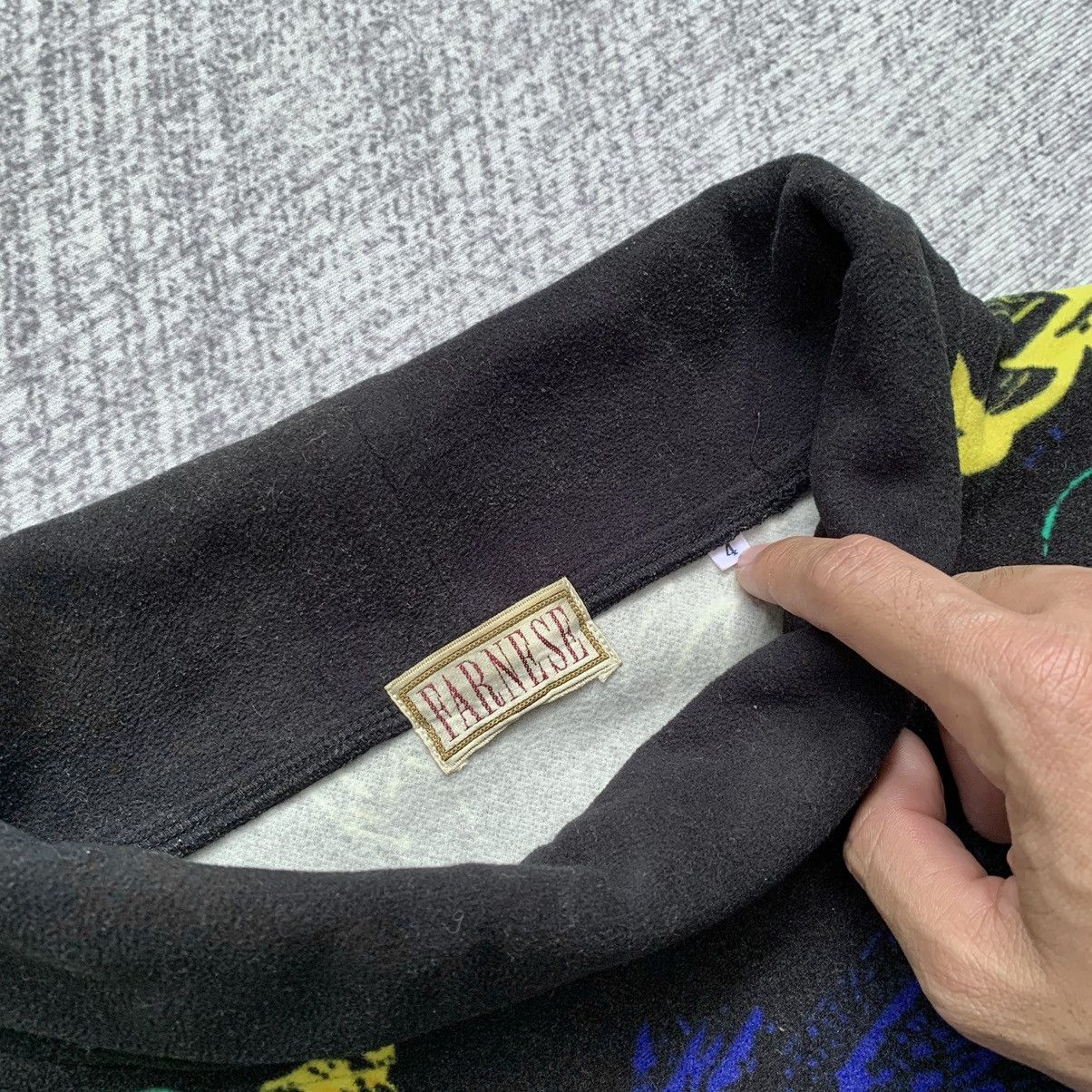 Designer × Japanese Brand × Vintage Vintage Velvet Farnese Turtle Neck Sweater Size US L / EU 52-54 / 3 - 6 Thumbnail