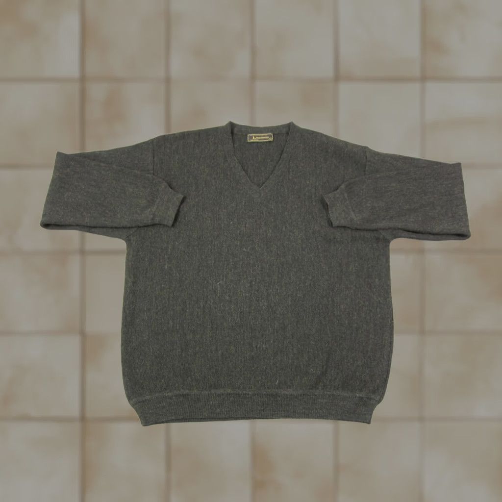 Vintage VINTAGE Peru Unlimited Sweater Mens Large Green Knit Alpaca Wool V-Neck 90s Size US L / EU 52-54 / 3 - 1 Thumbnail