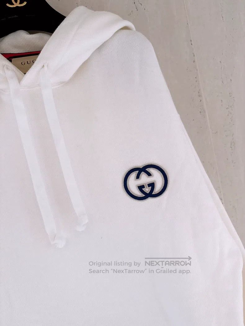 Gucci Gucci Logo white loose sweatshirt Size US S / EU 44-46 / 1 - 3 Thumbnail