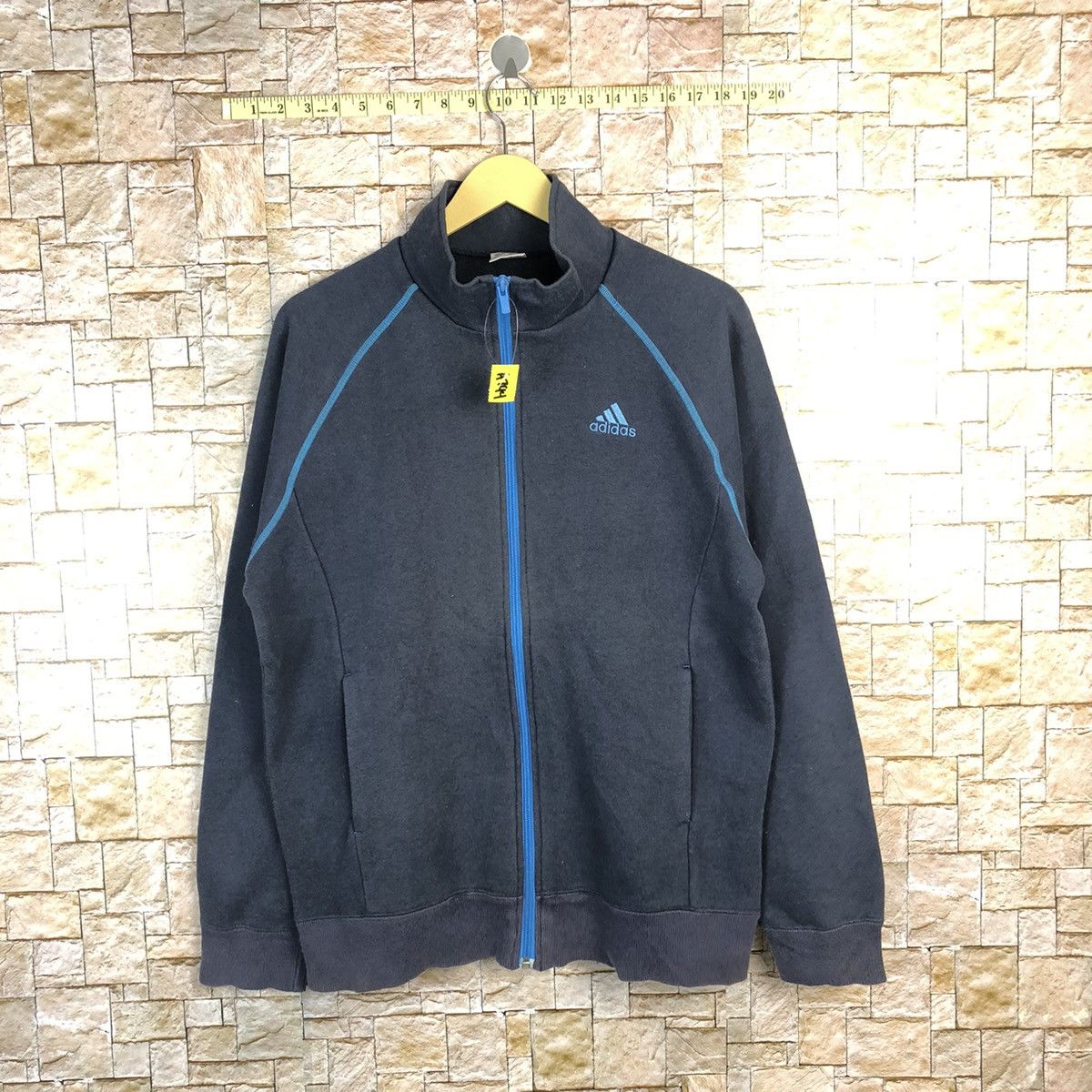 Adidas Adidas Black Sweatshirt #A794 Size US M / EU 48-50 / 2 - 1 Thumbnail
